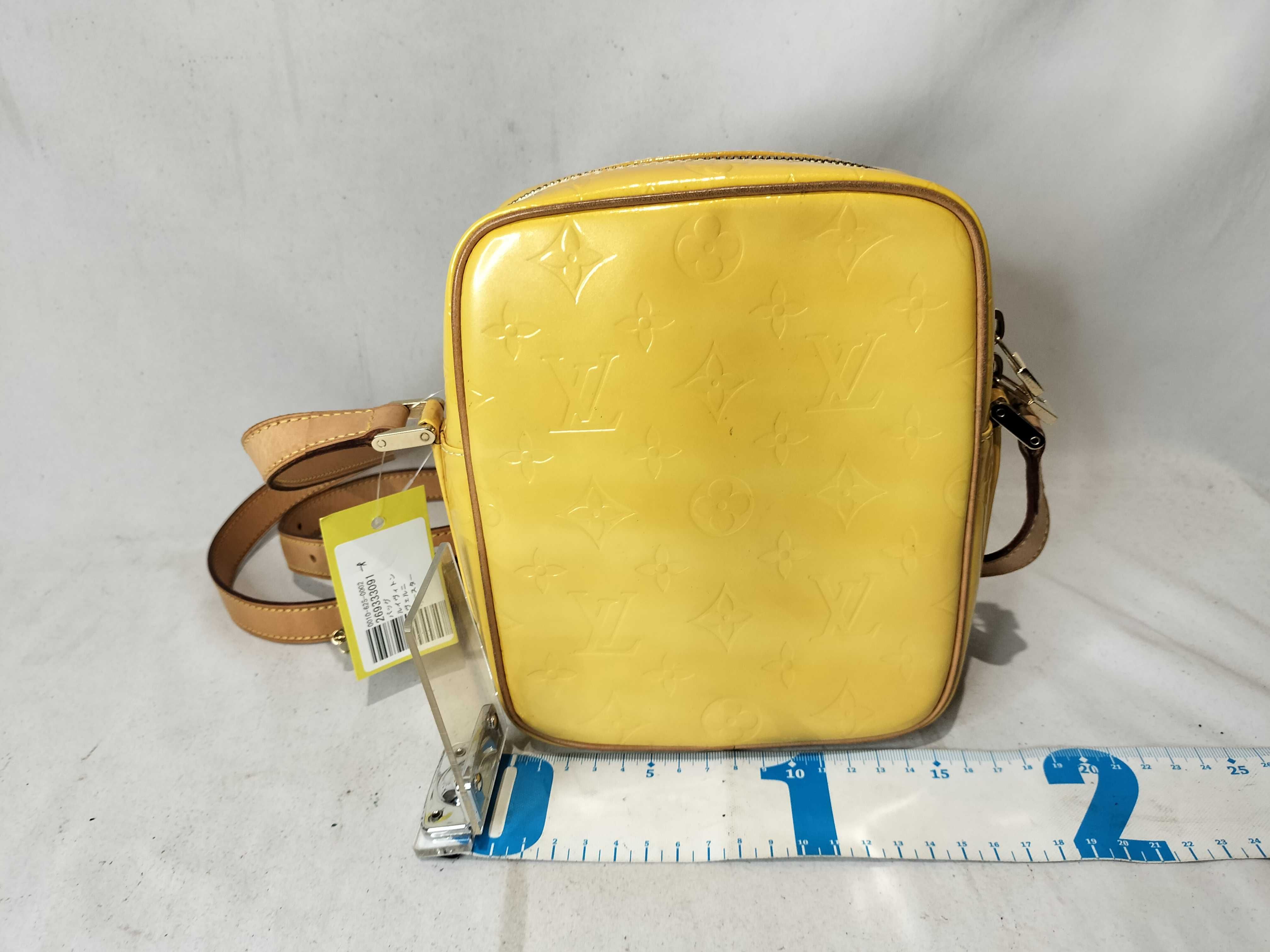 Vernis Worcester Shoulder Bag — view 2