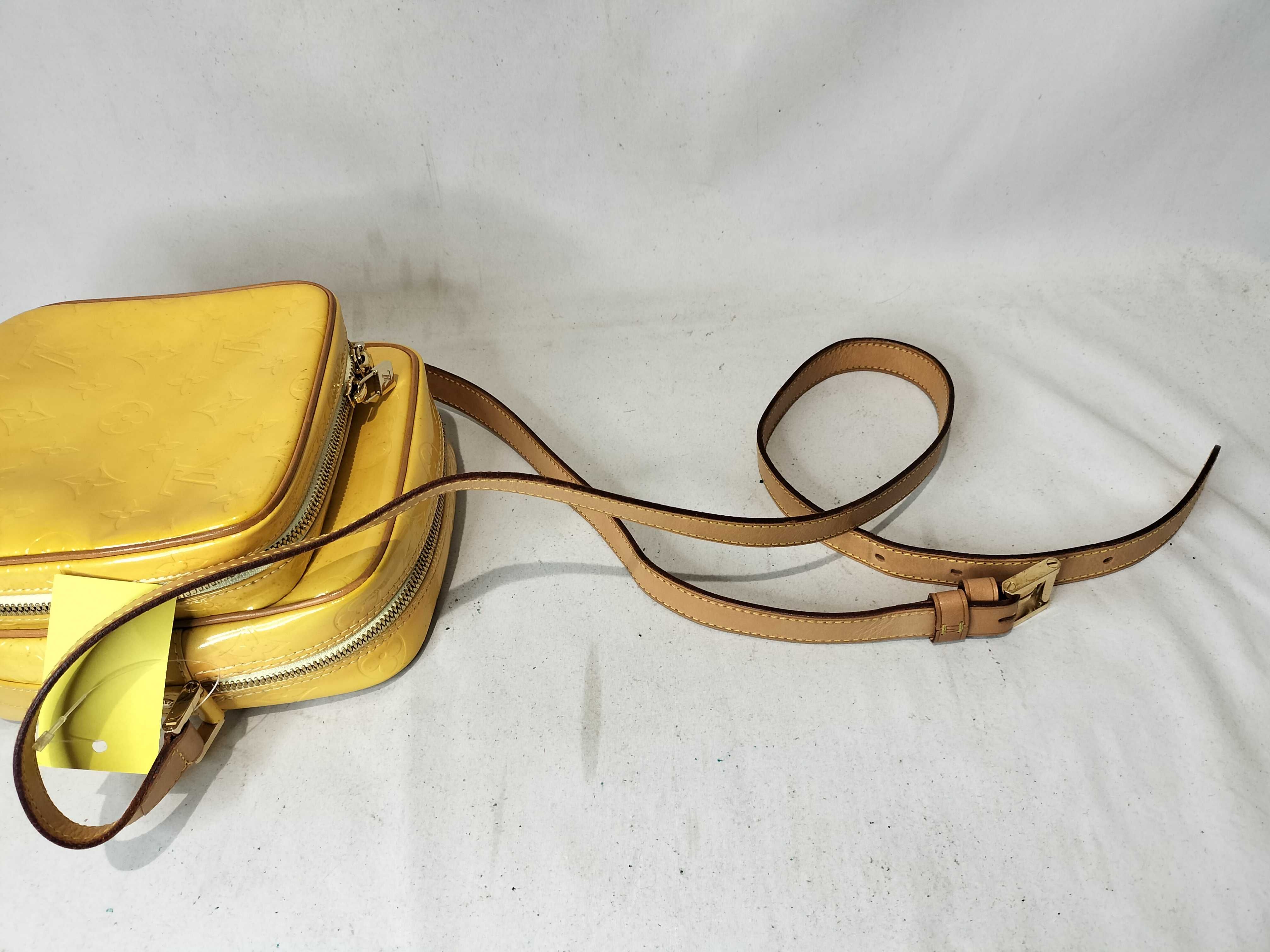 Vernis Worcester Shoulder Bag — view 3