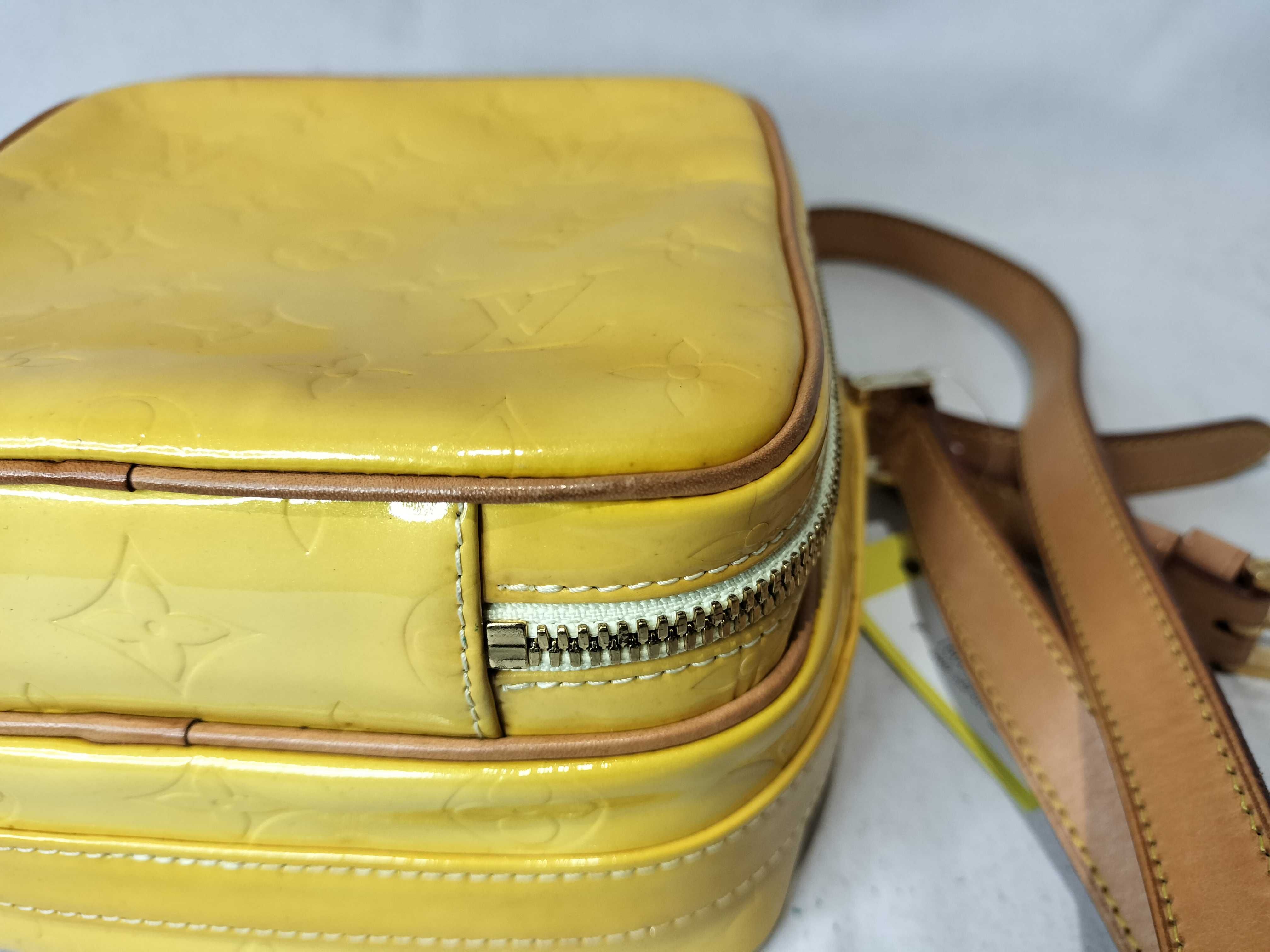 Vernis Worcester Shoulder Bag — view 6