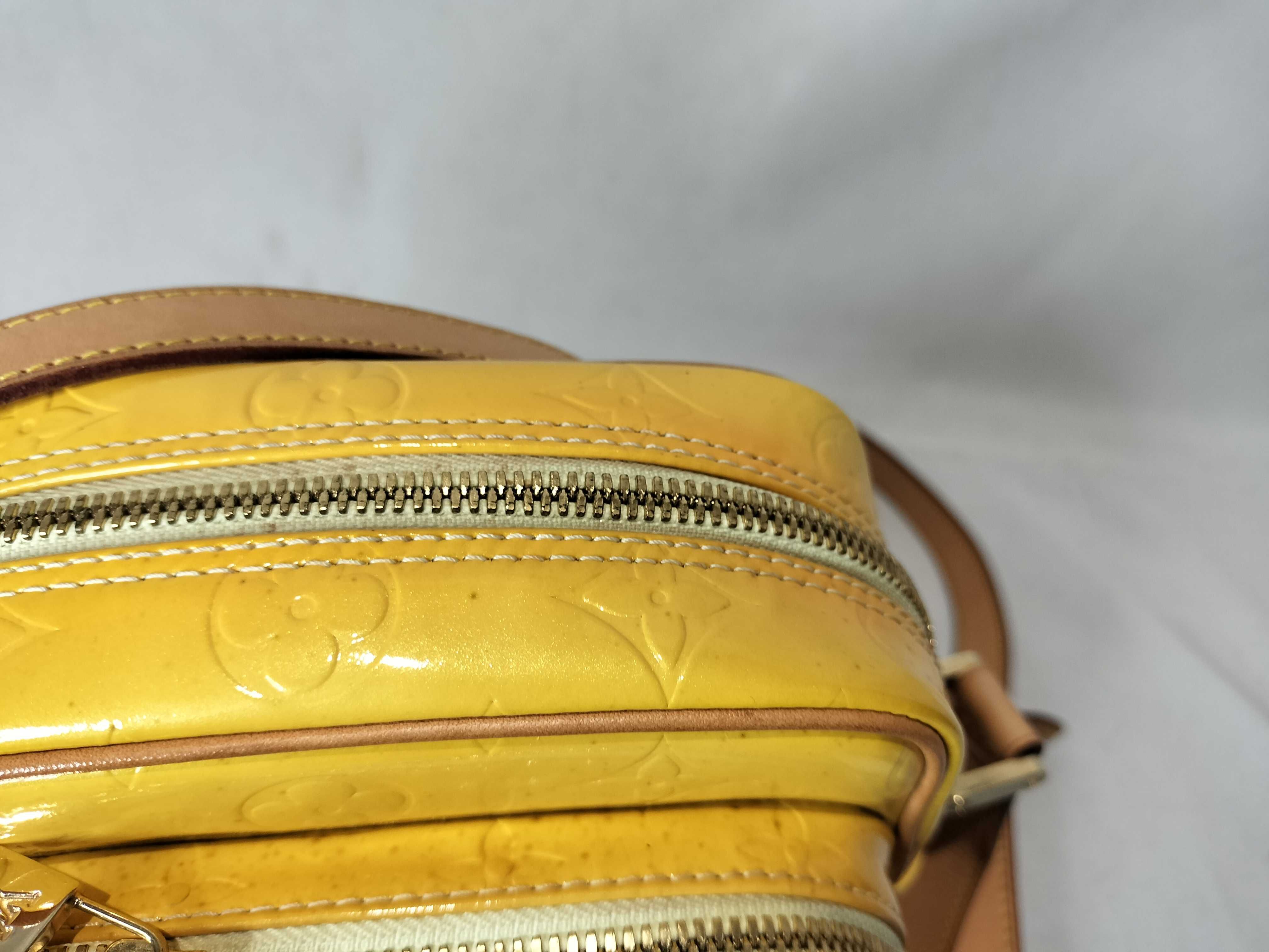 Vernis Worcester Shoulder Bag — view 8