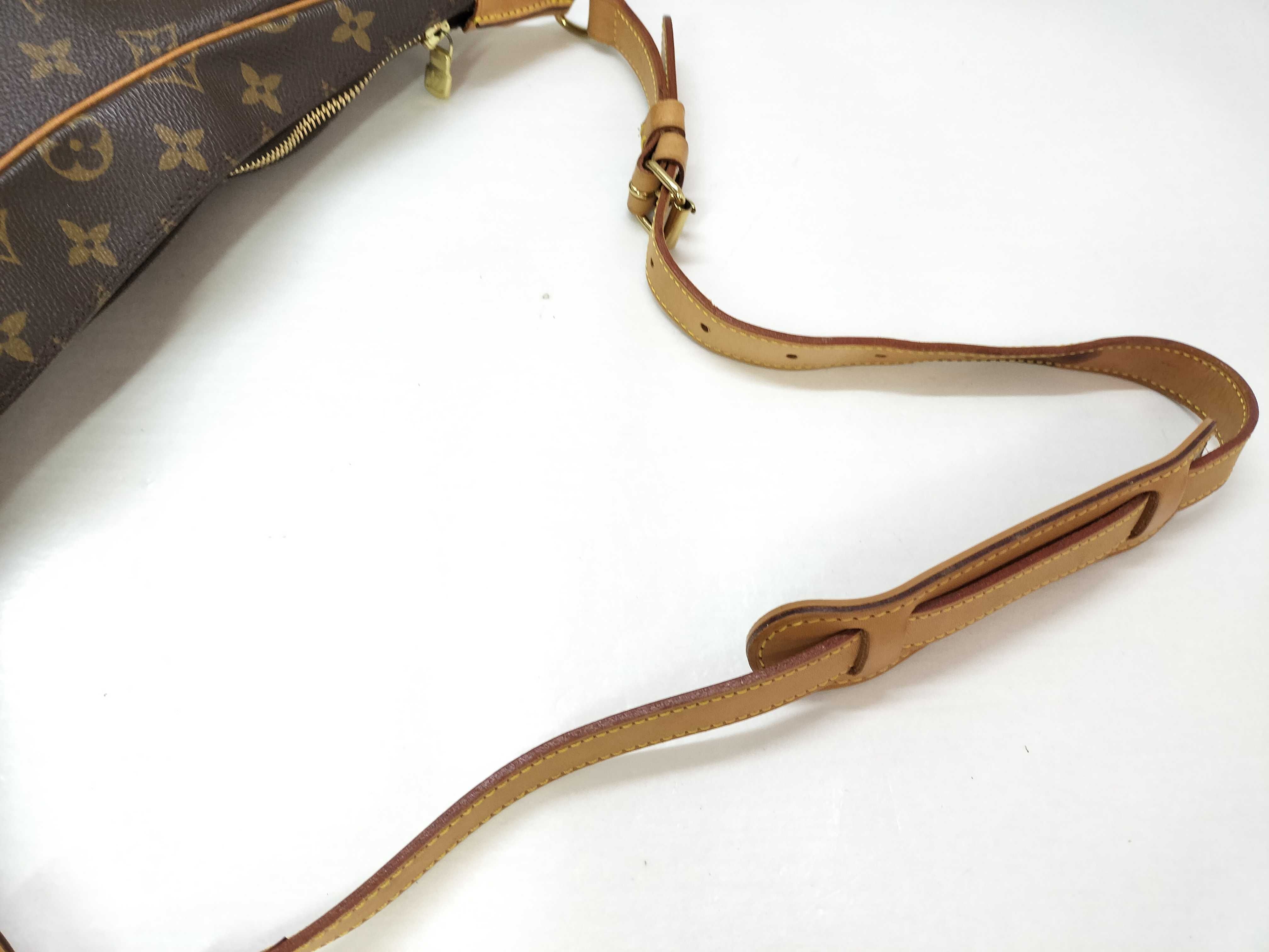 Monogram Louis Vuitton Monogram Boulogne 35 Shoulder Bag — view 3