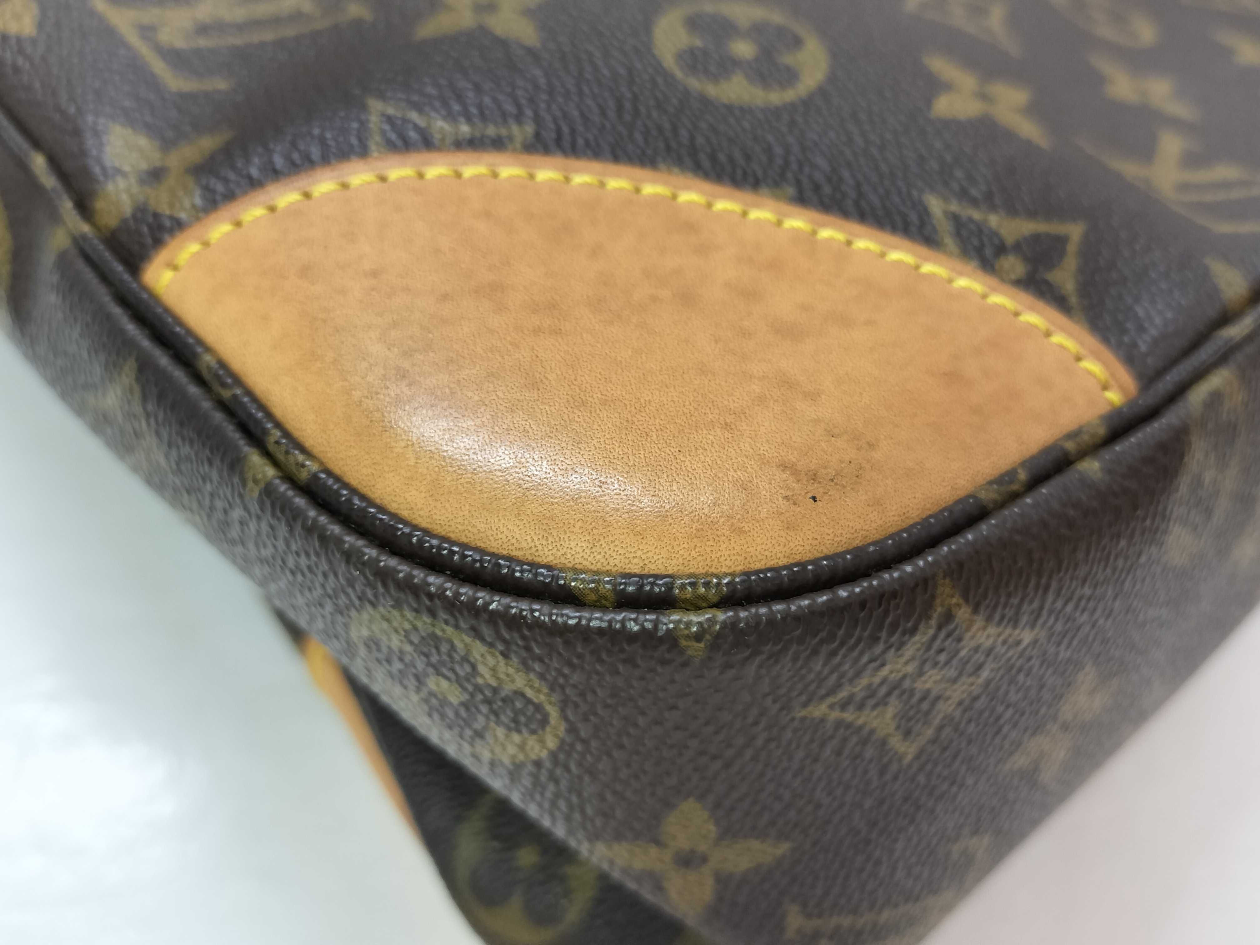 Monogram Louis Vuitton Monogram Boulogne 35 Shoulder Bag — view 7