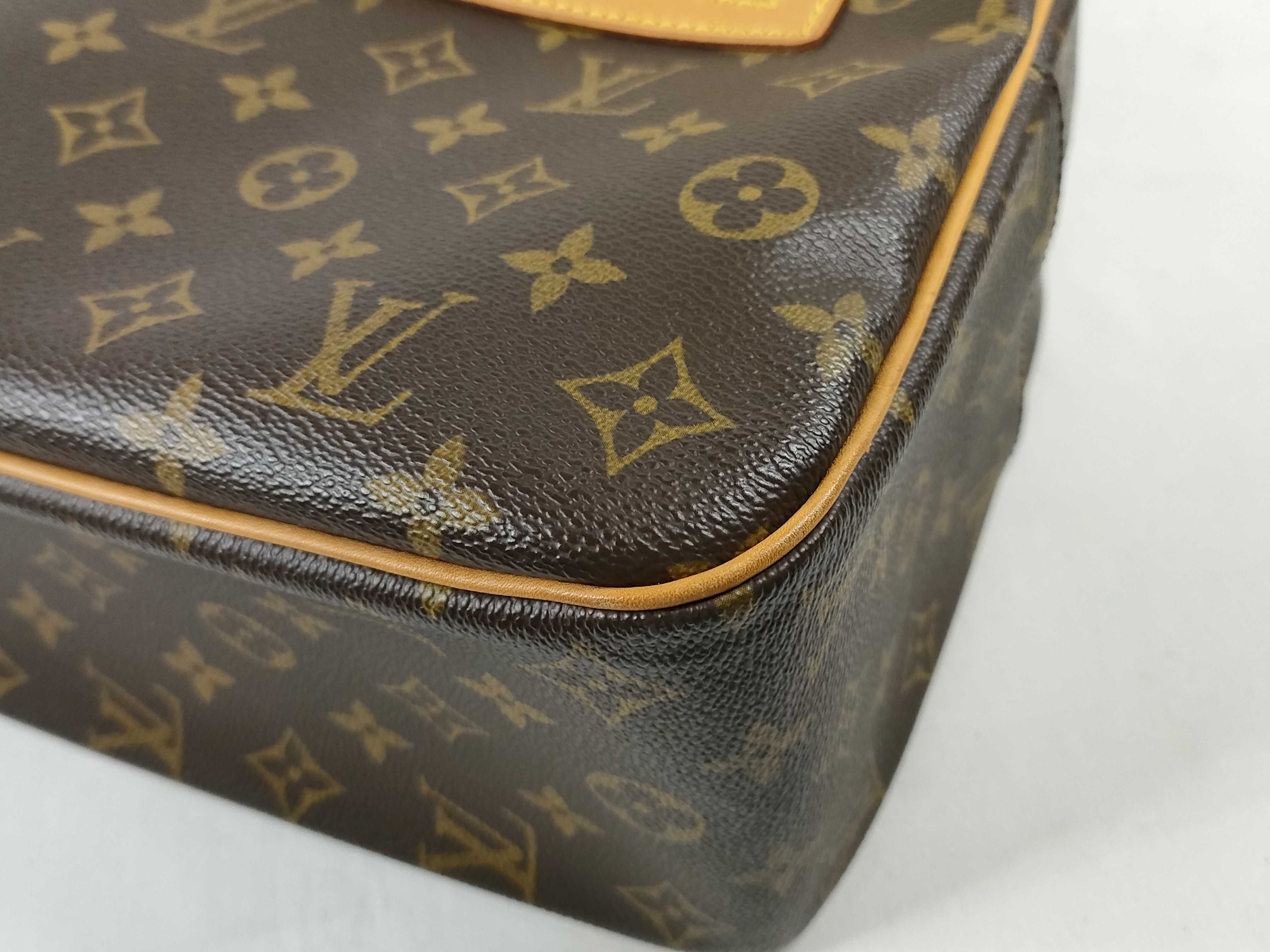 Monogram Louis Vuitton Cite Shoulder Bag — view 6