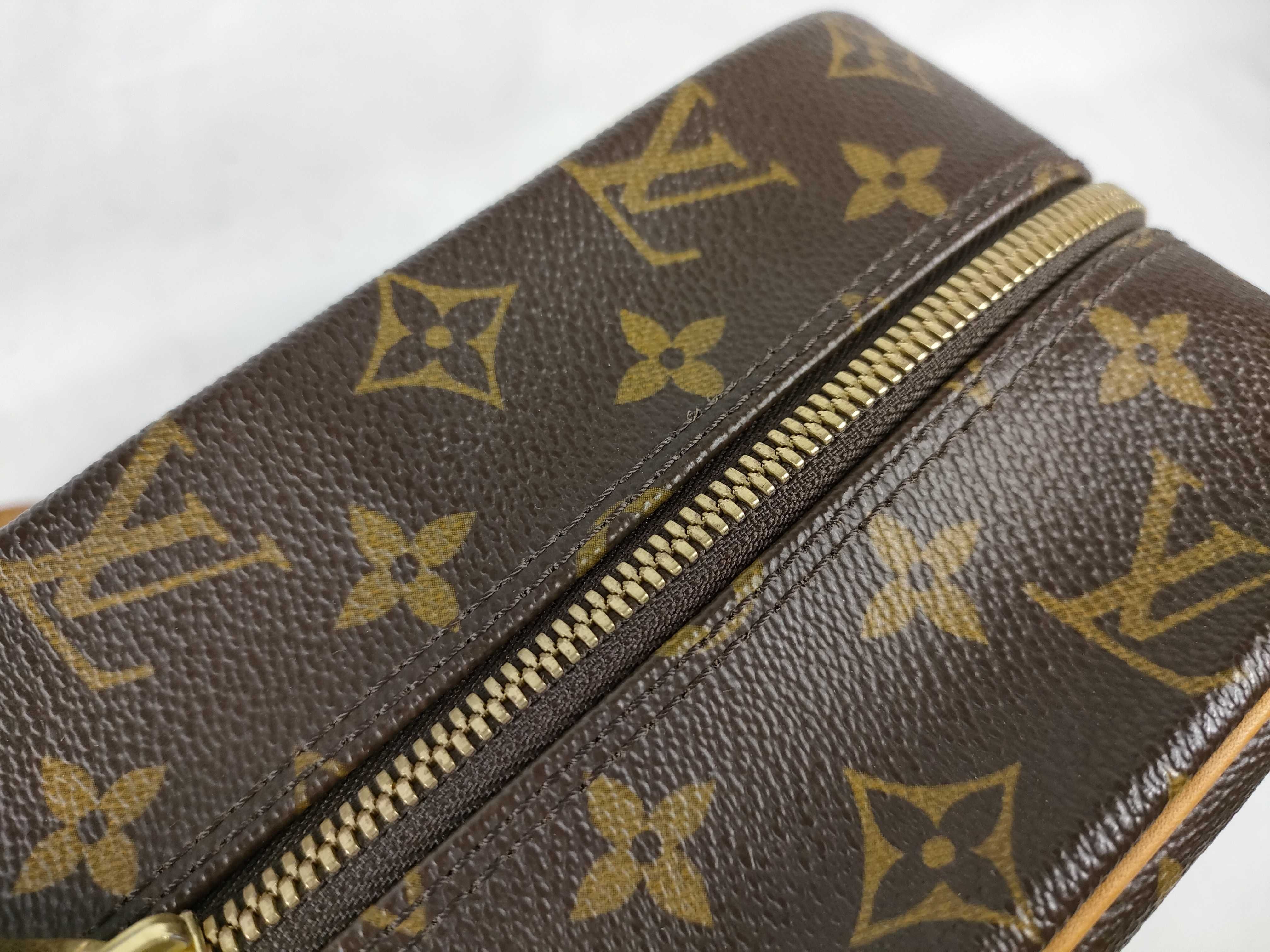 Monogram Louis Vuitton Cite Shoulder Bag — view 8