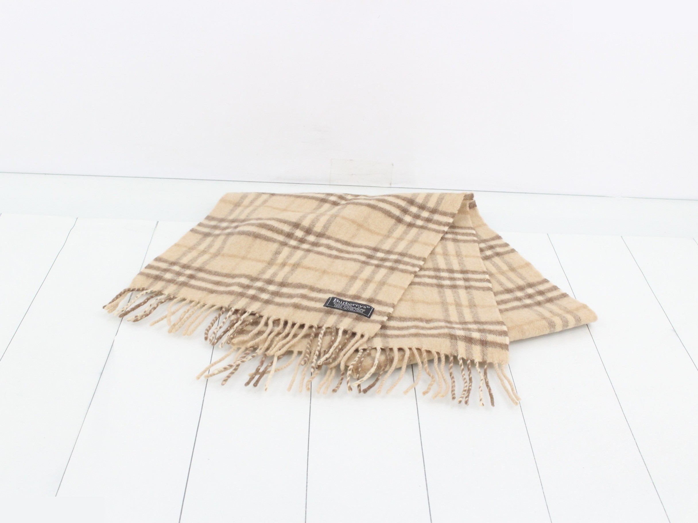 Other lines: Small items, accessories, and scarves — view 2