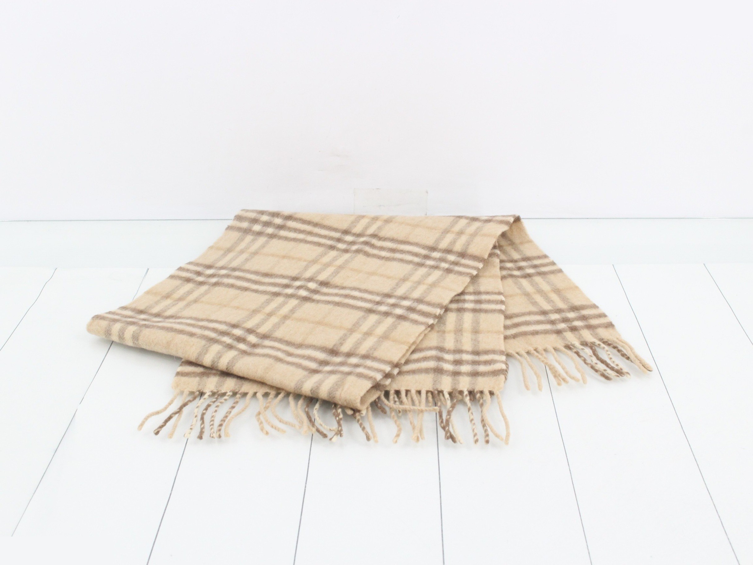 Other lines: Small items, accessories, and scarves — view 3