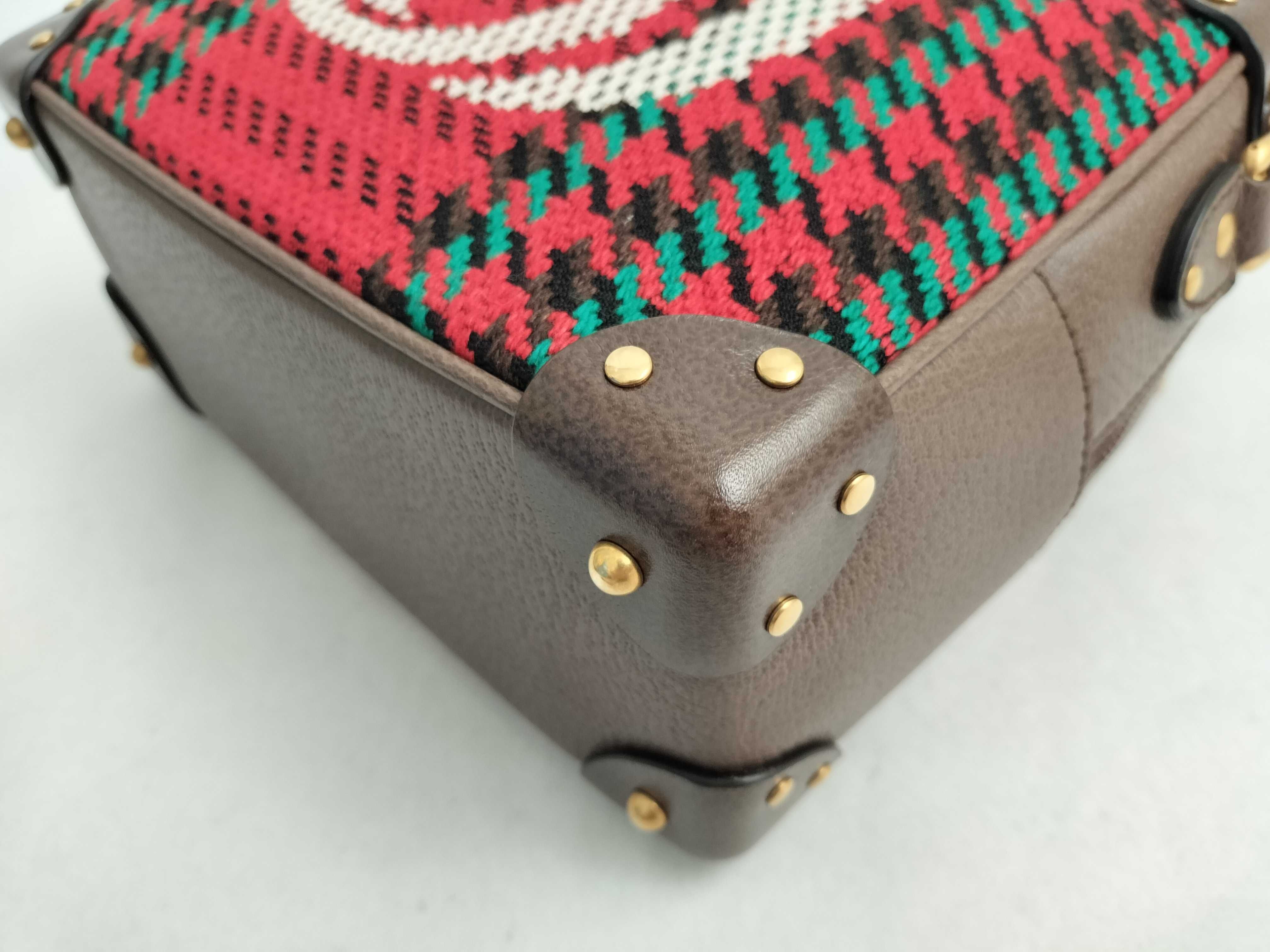 GG Sherry Line Shoulder Bag — view 7
