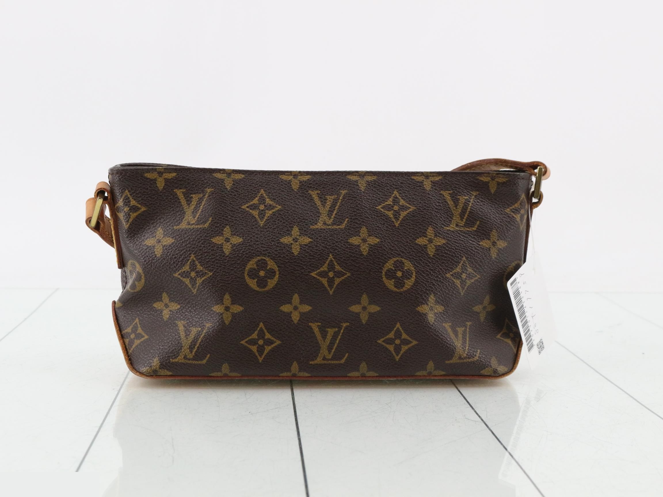 Monogram Trotter — view 2