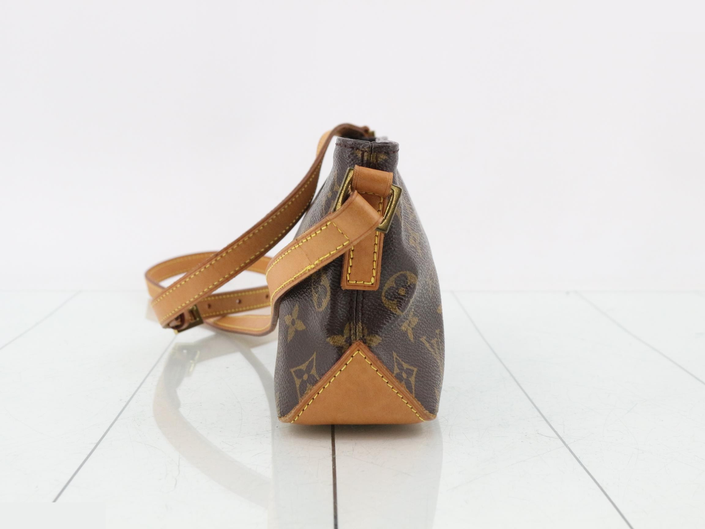 Monogram Trotter — view 3
