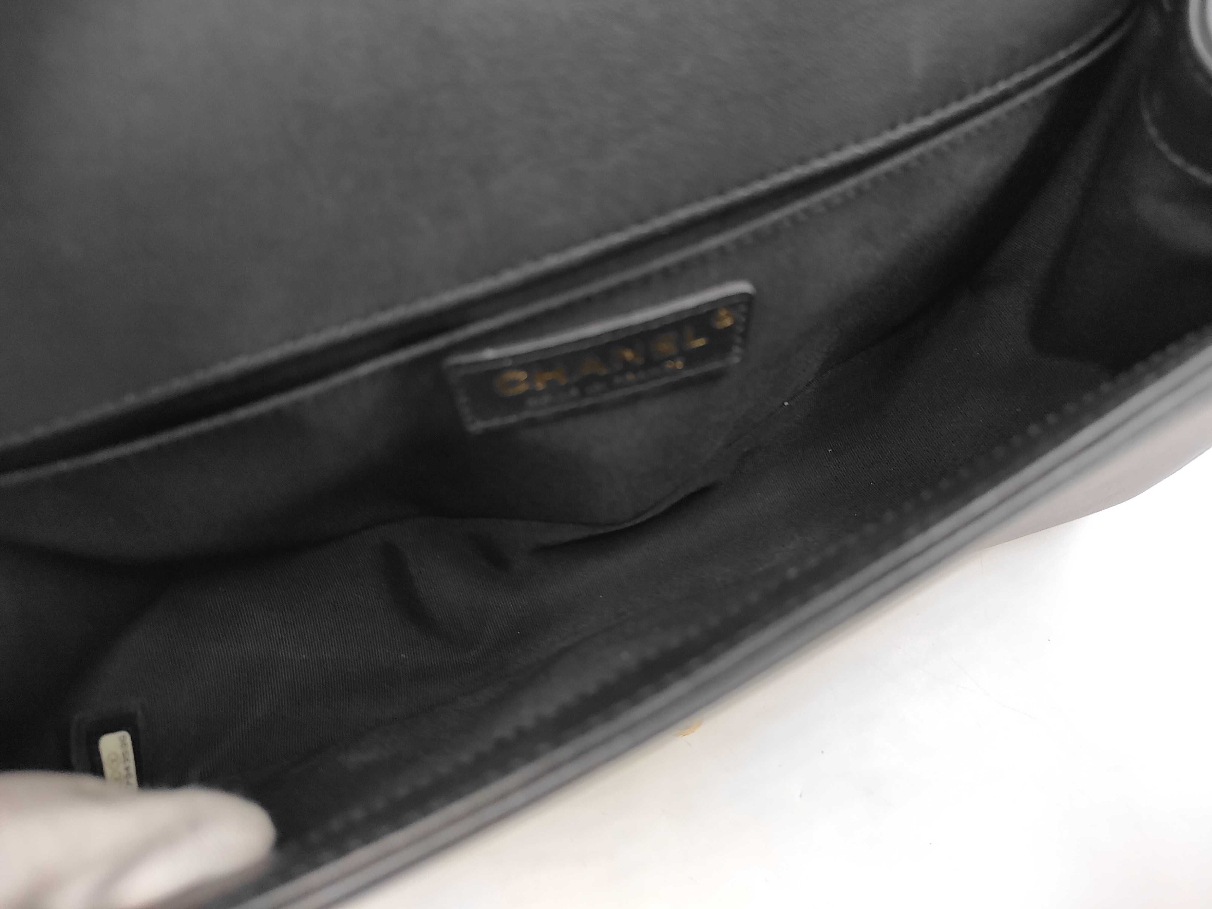 Boy Chanel 25 Lambskin Shoulder Bag — view 11