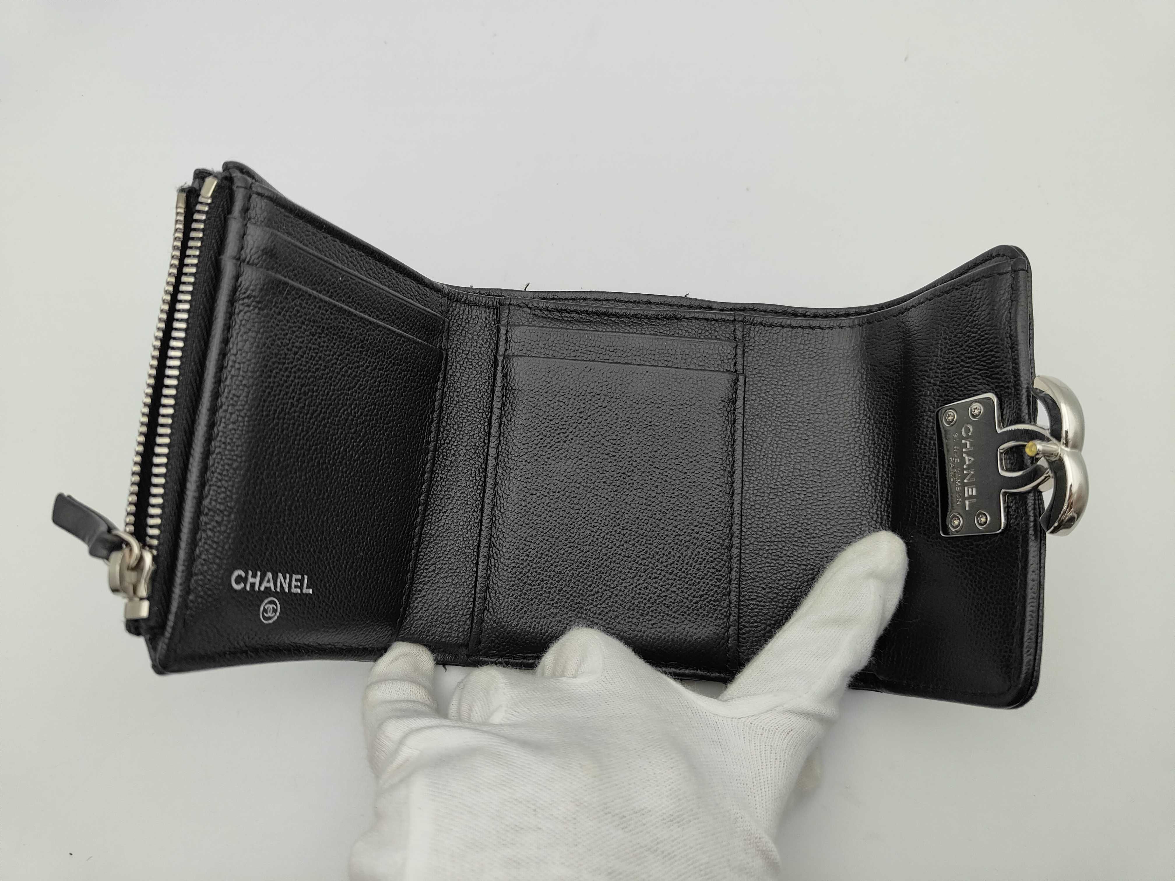 Coco Clip Caviar Skin Tri-fold Wallet Black 29667134 Wallet — view 5