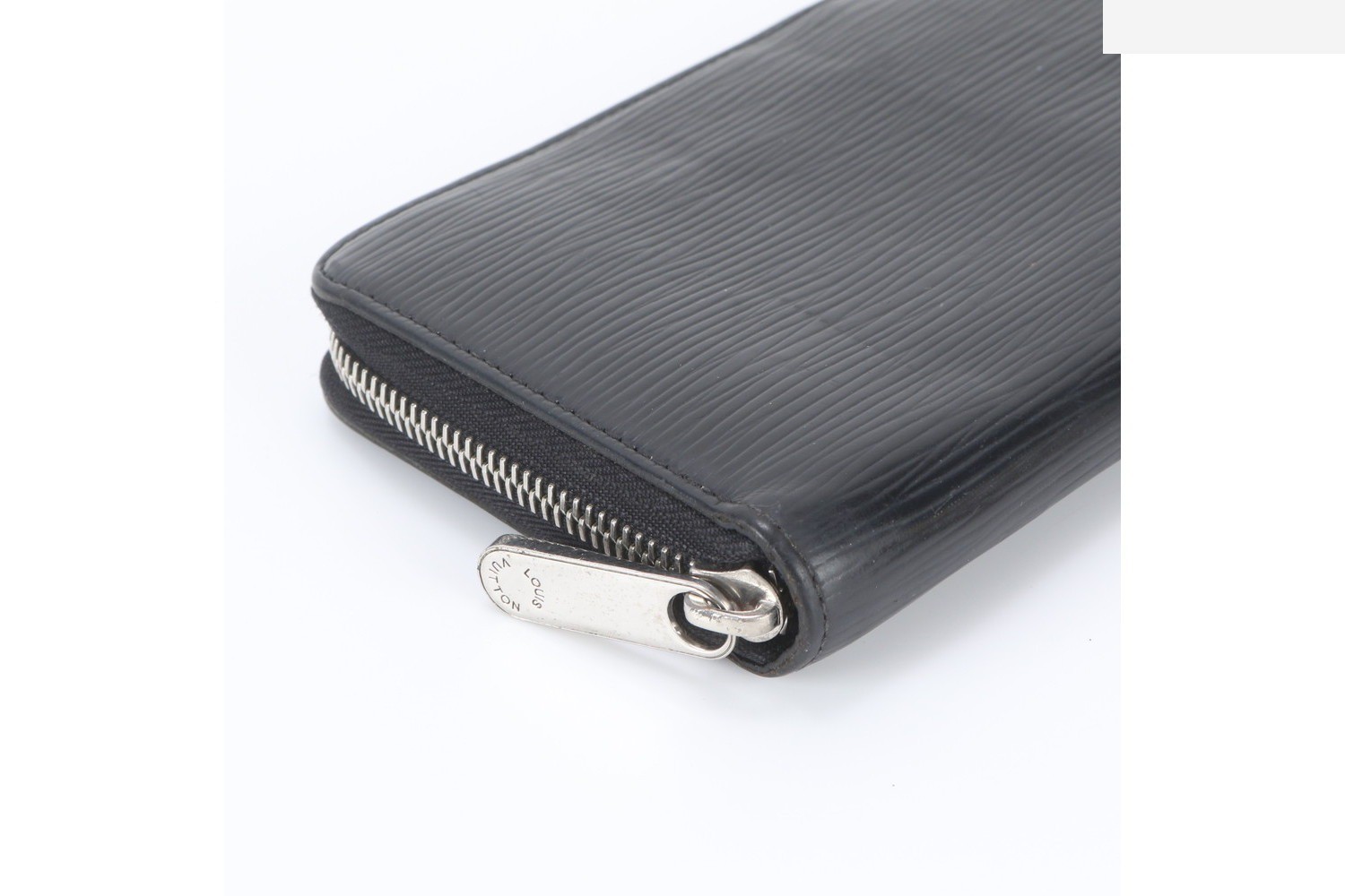 Epi Zippy Wallet M60072 Leather Long Wallet — view 4