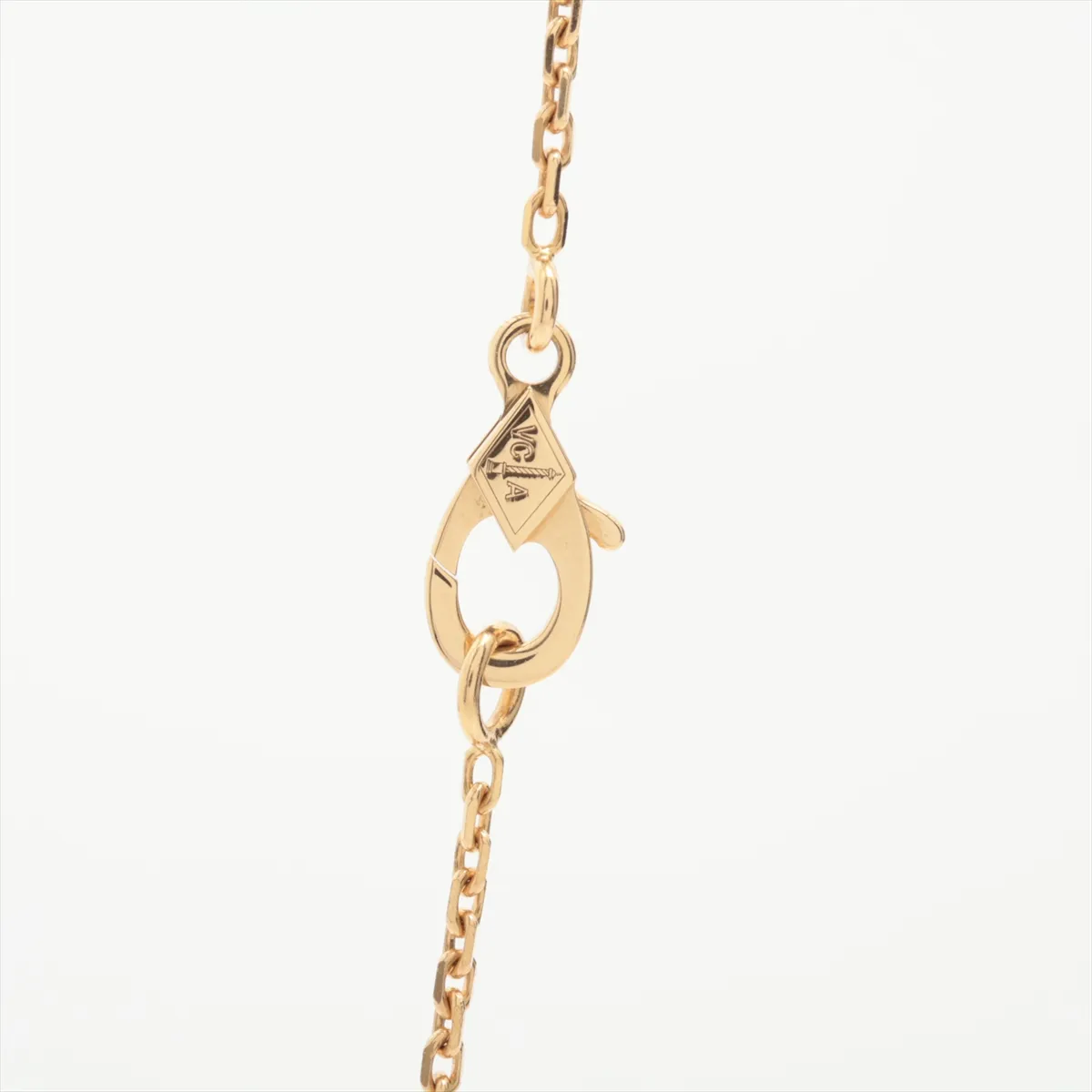 Vintage Alhambra Sable Diamond Necklace 750 (Yellow Gold) 6.7g JA516602 — view 3