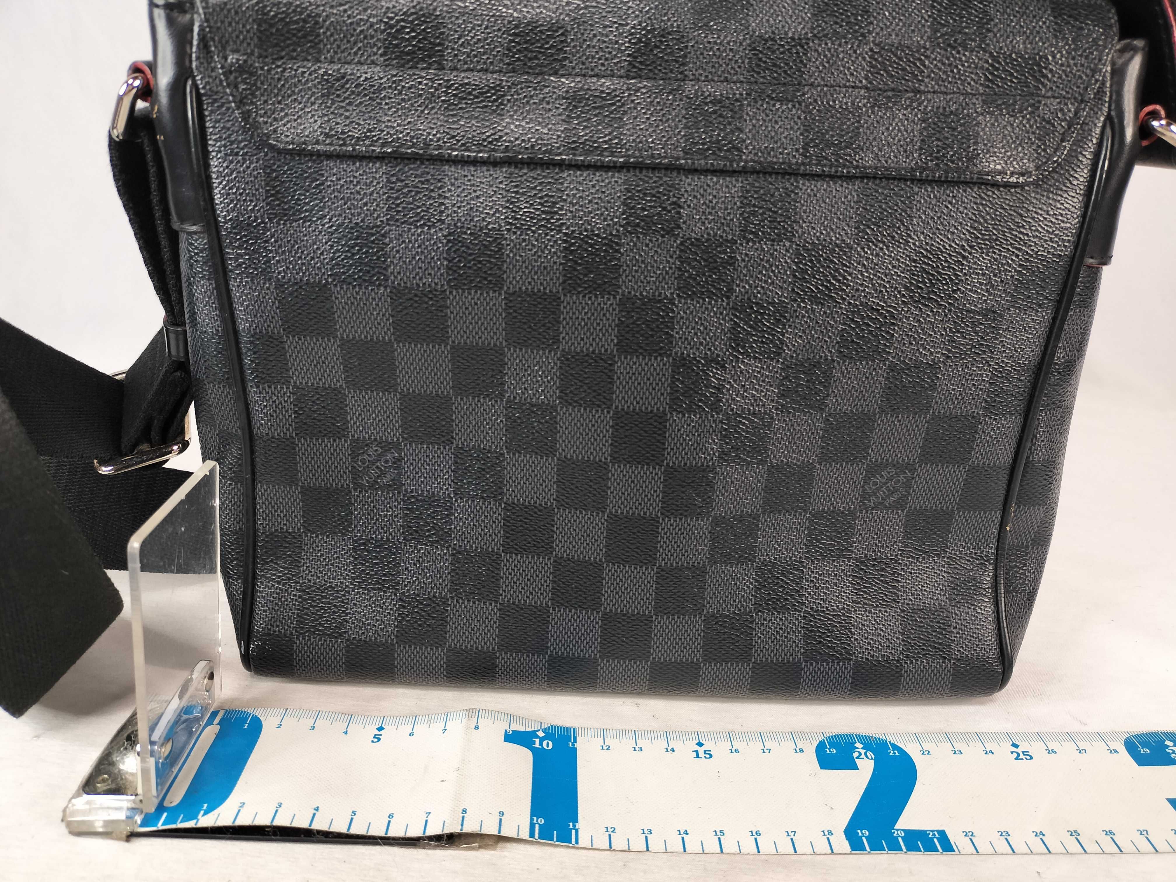 Damier Graphite LV Alps Damier Graphite District CA2178 Shoulder Bag — view 2