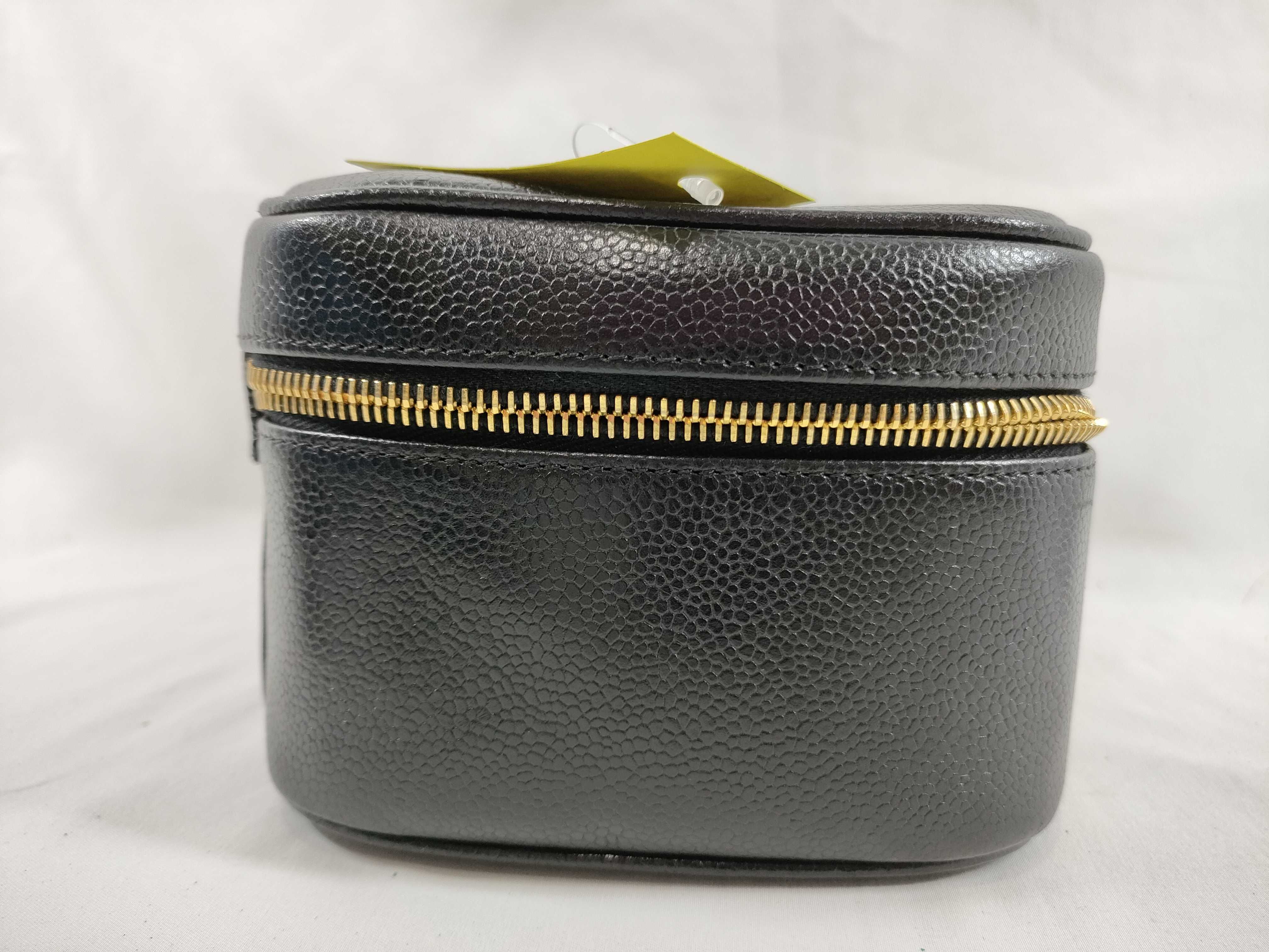 Caviar Skin Vanity Bag, Horizontal, Black, with Seal/Guarantee Card. — view 14