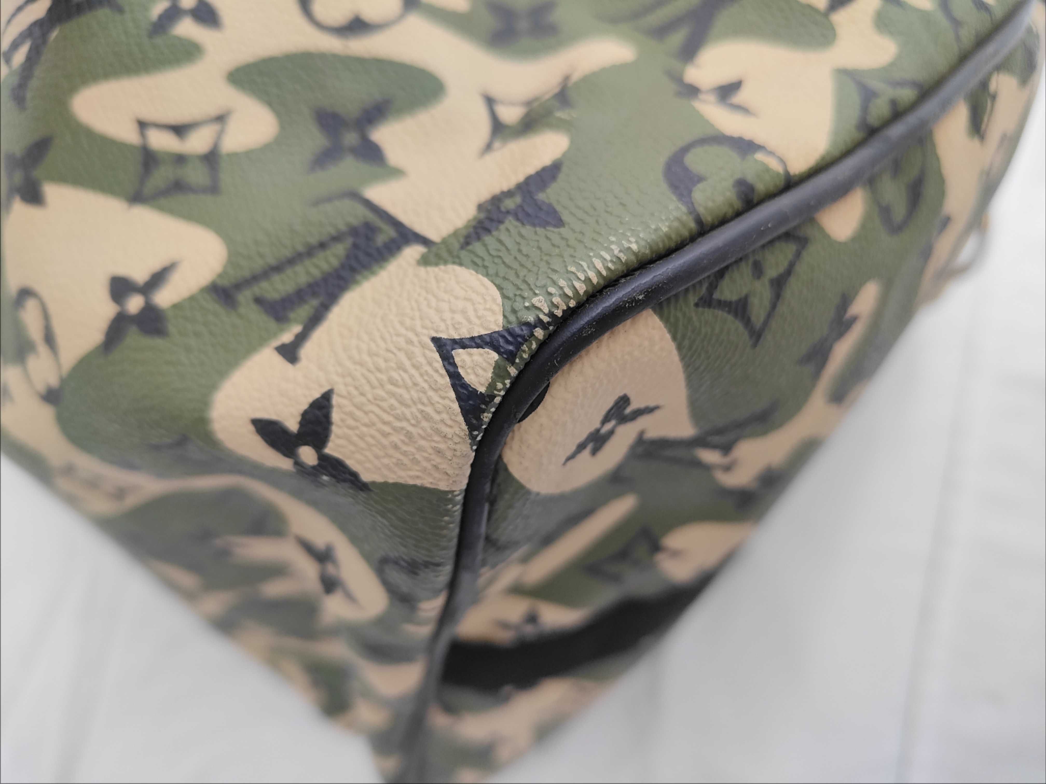 x Takashi Murakami Green Keepall Bandoulière 55 Monogram M95774 Boston Bag — view 6