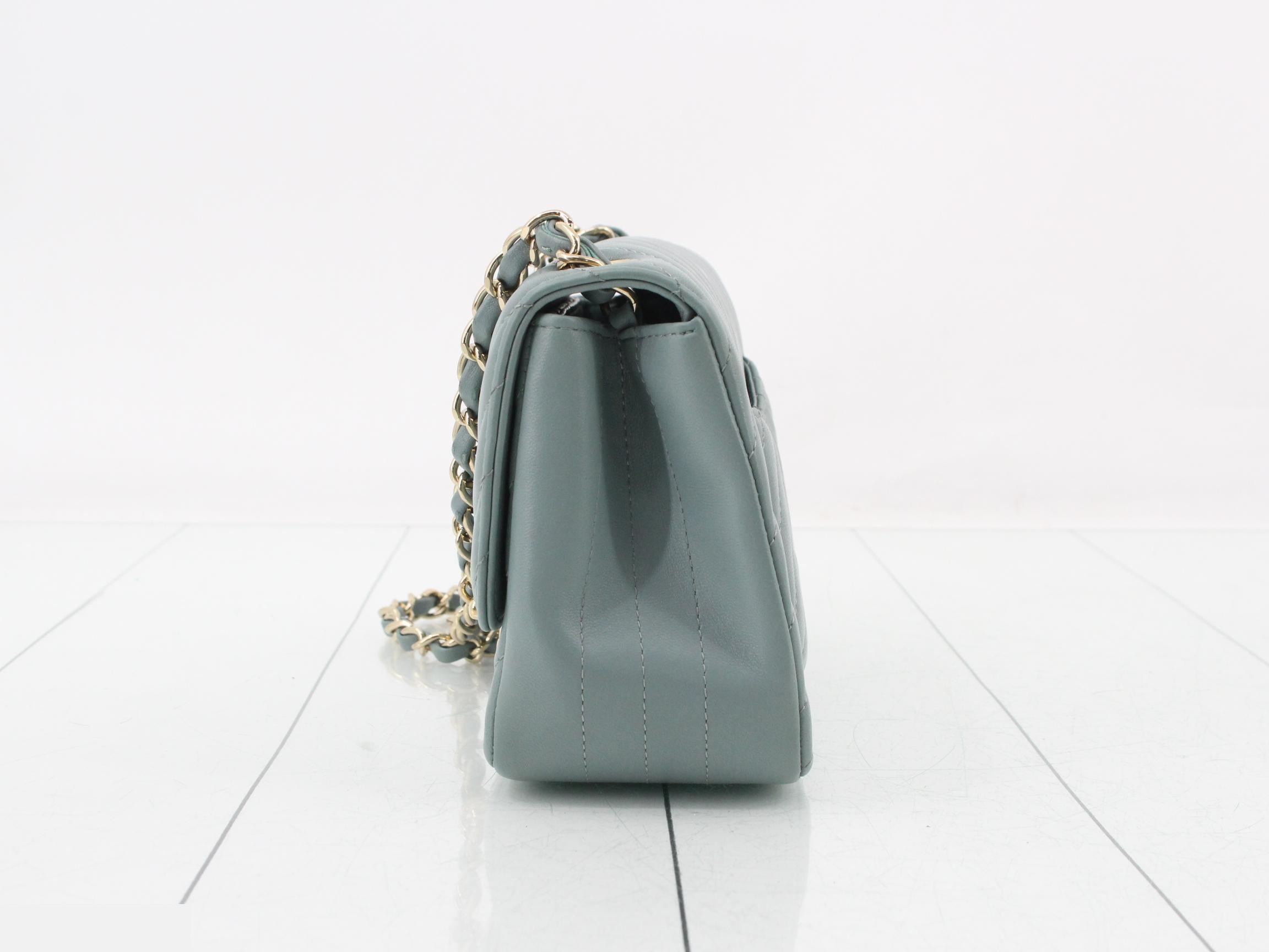 Lambskin V-stitch chain shoulder bag — view 3