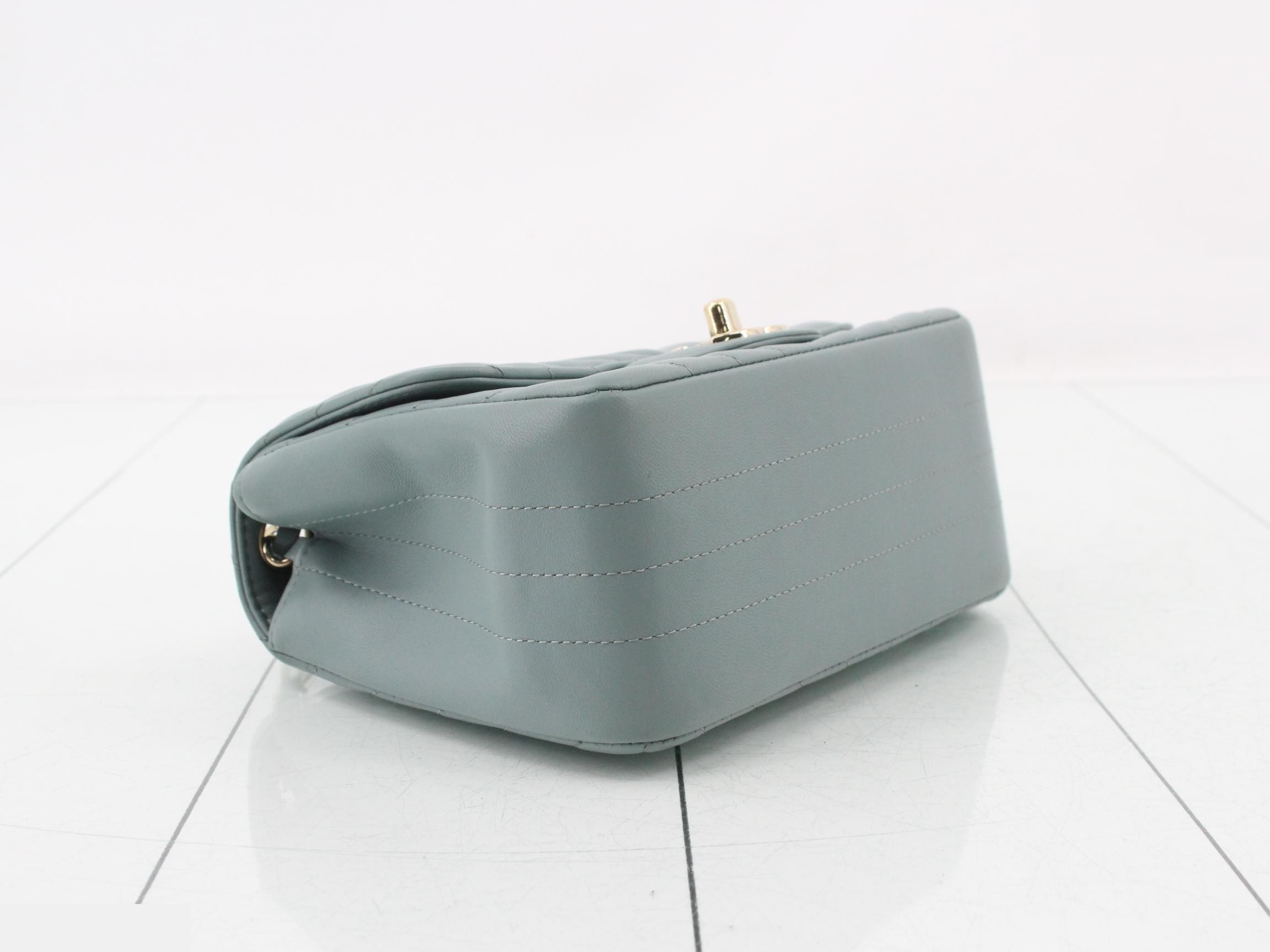 Lambskin V-stitch chain shoulder bag — view 5