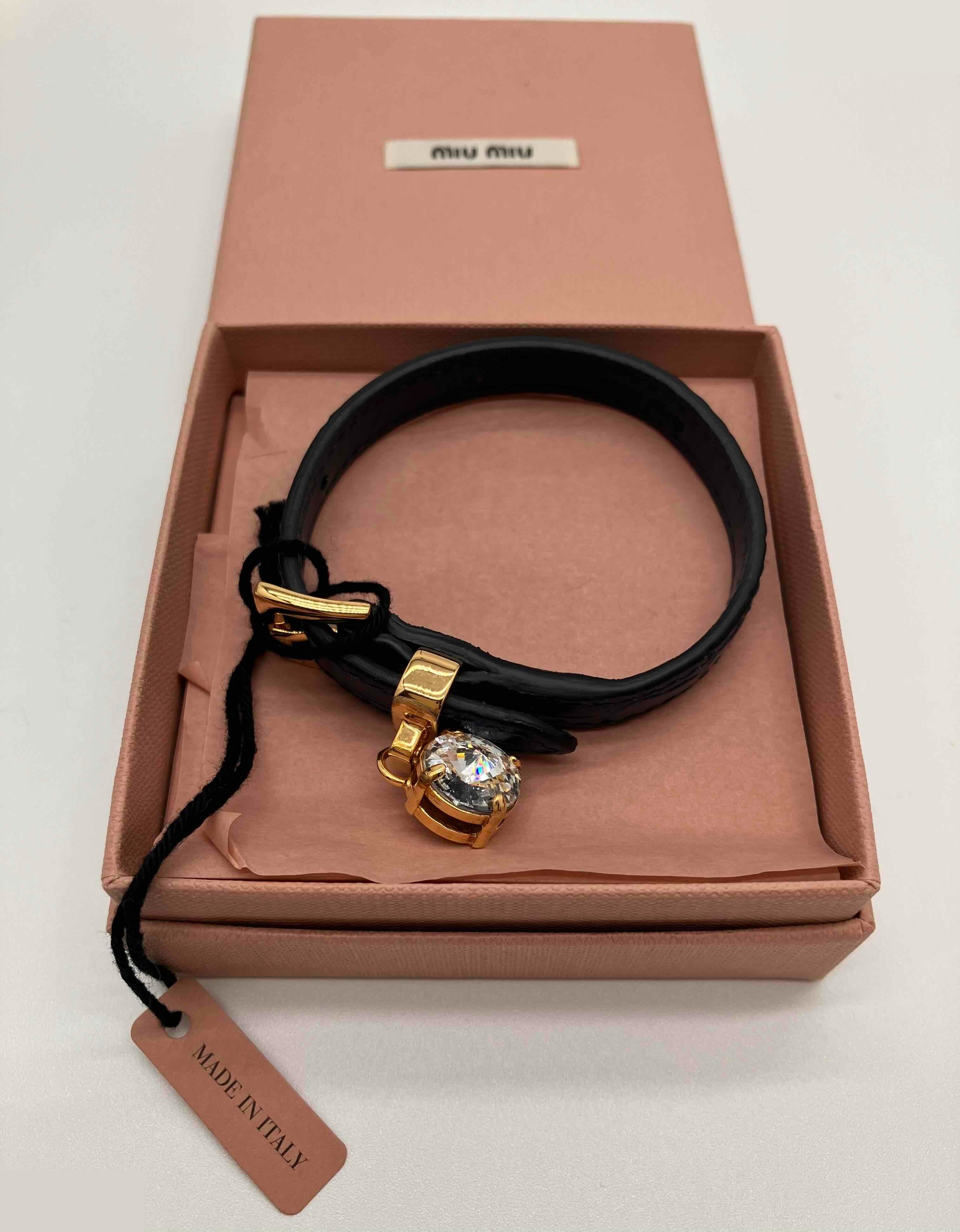 Other lines: Small items, accessories, bracelets, bangles (leather, fabric). — view 2