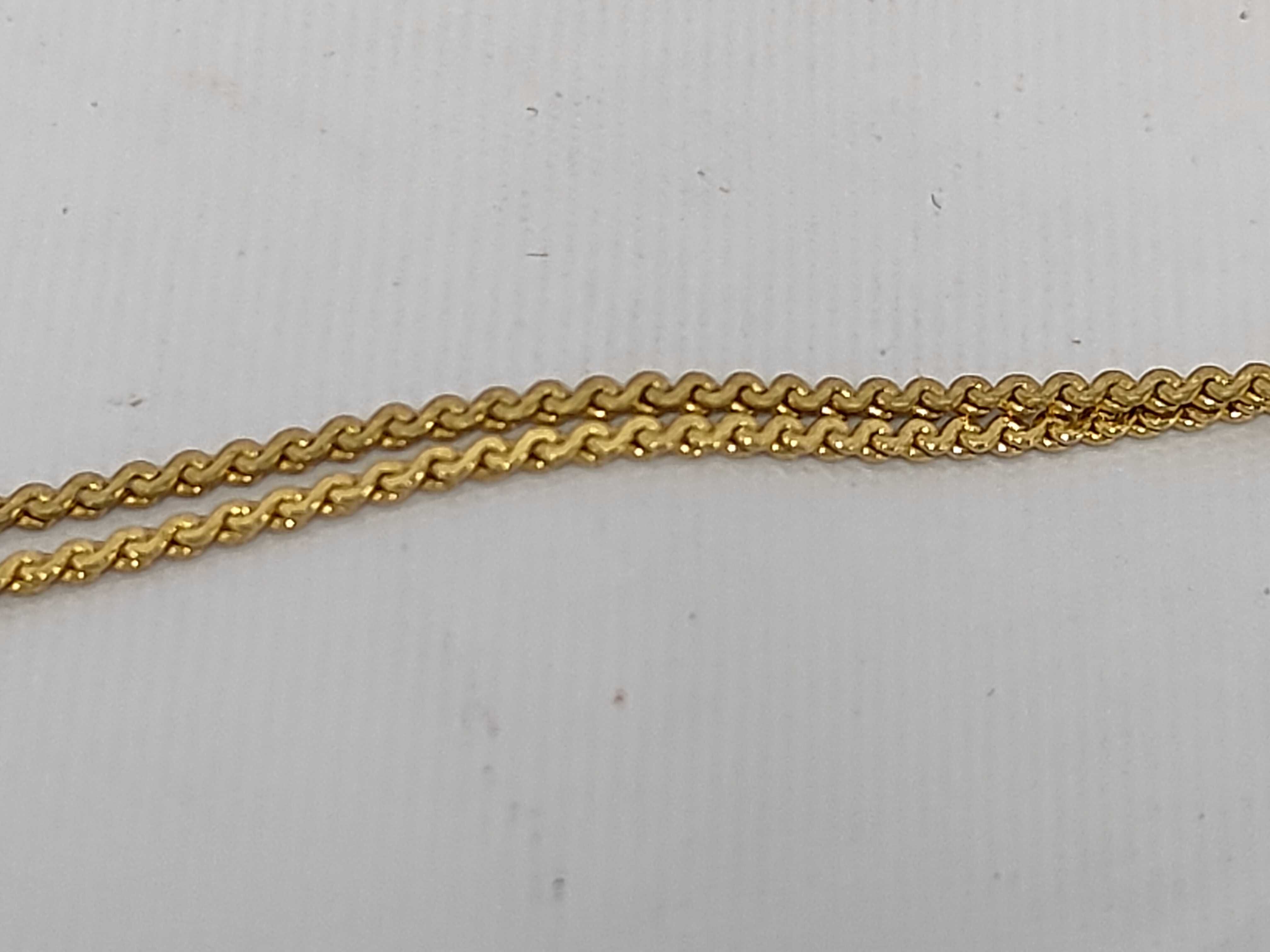 CD logo curb chain gold necklace — view 4