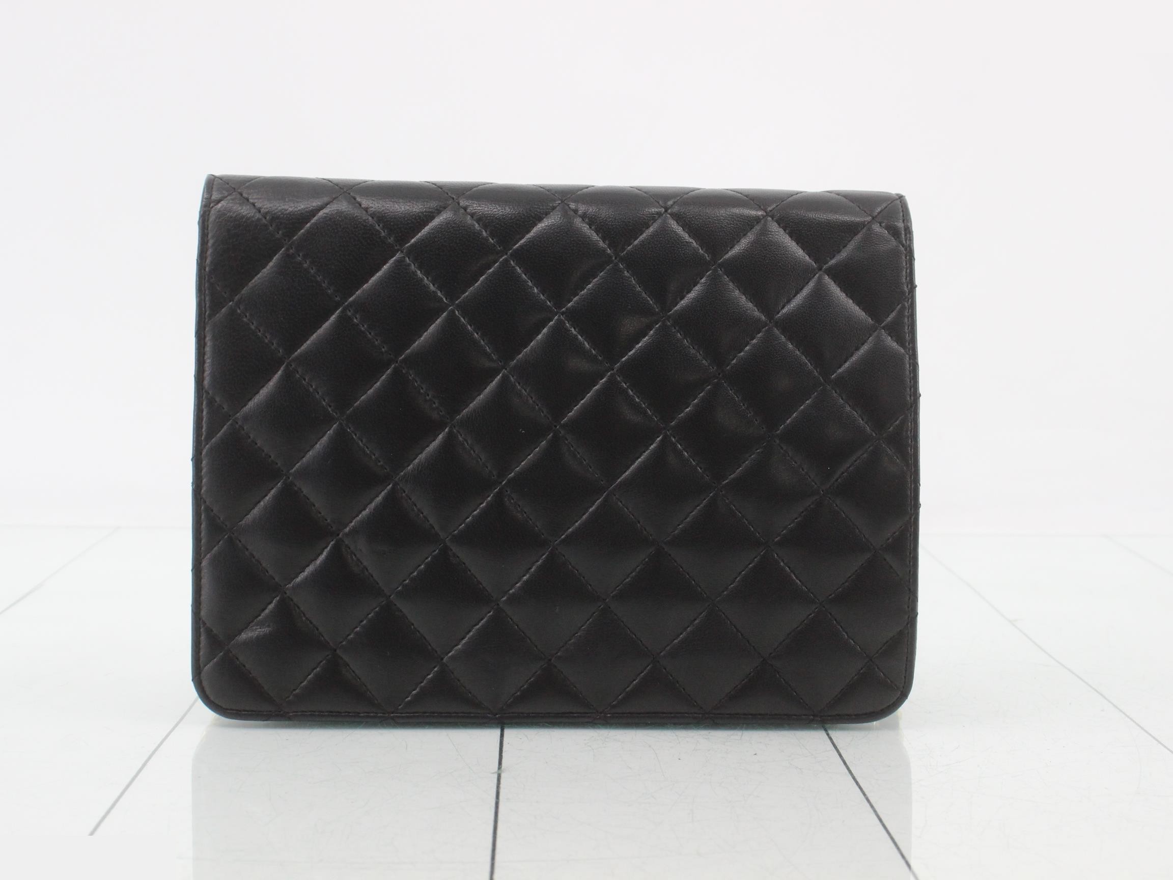 Matelassé (Bag) - Shoulder Bag - Push Lock — view 2