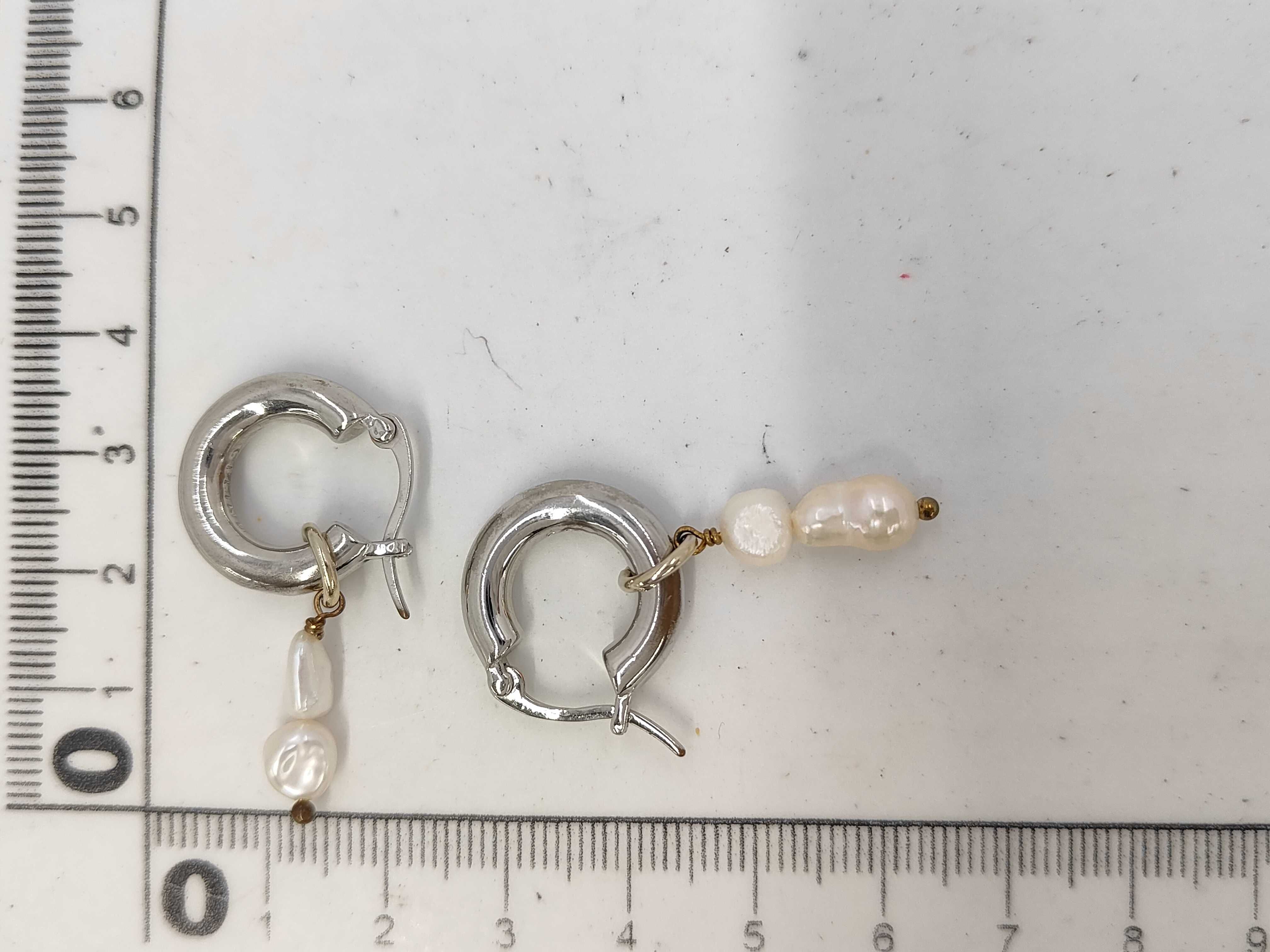 Pearl Round Earrings/Piercings — view 5