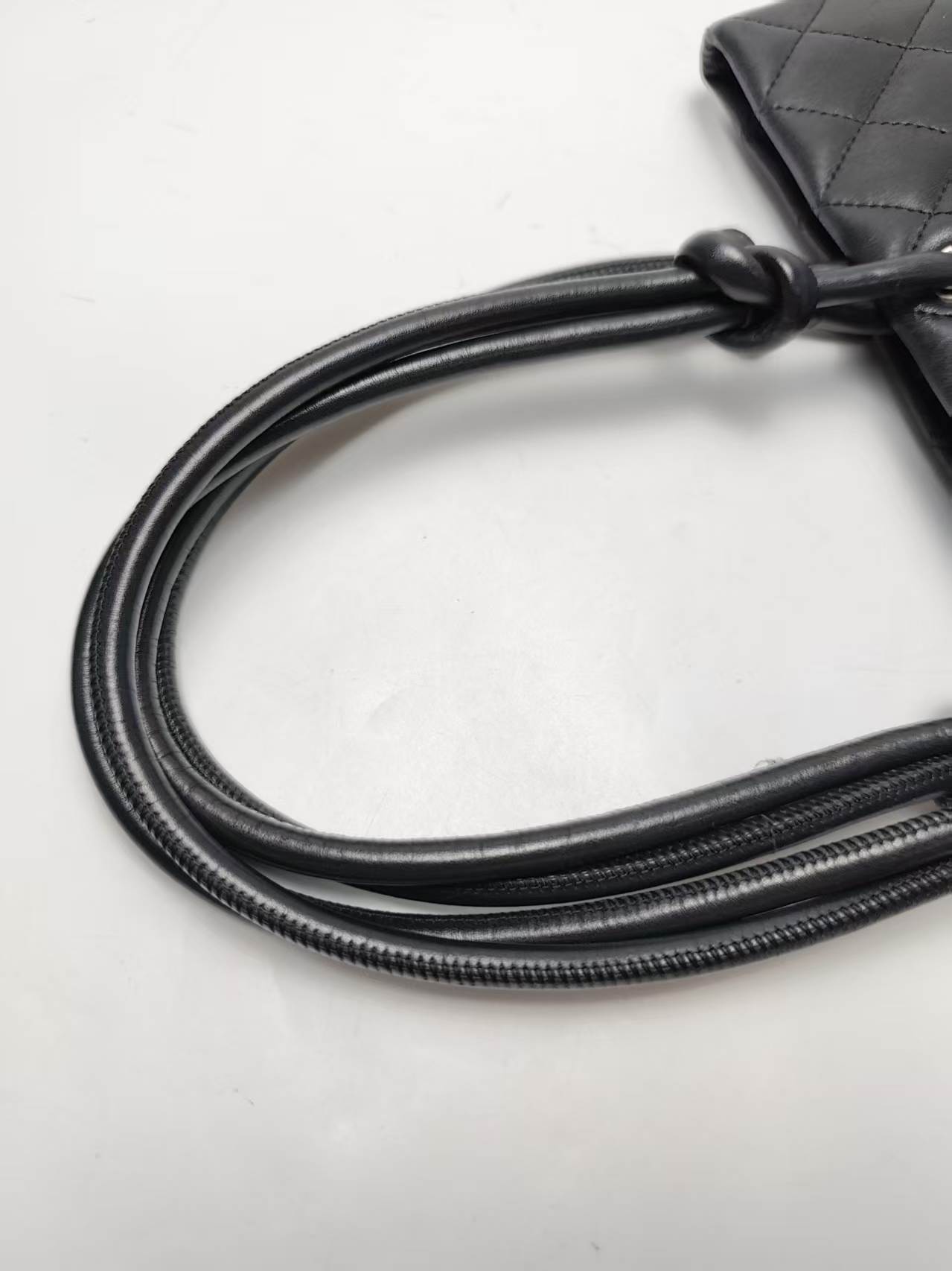 【*Shipped from: China*】CHANEL Cambon Leather No.10 Handbag — view 3