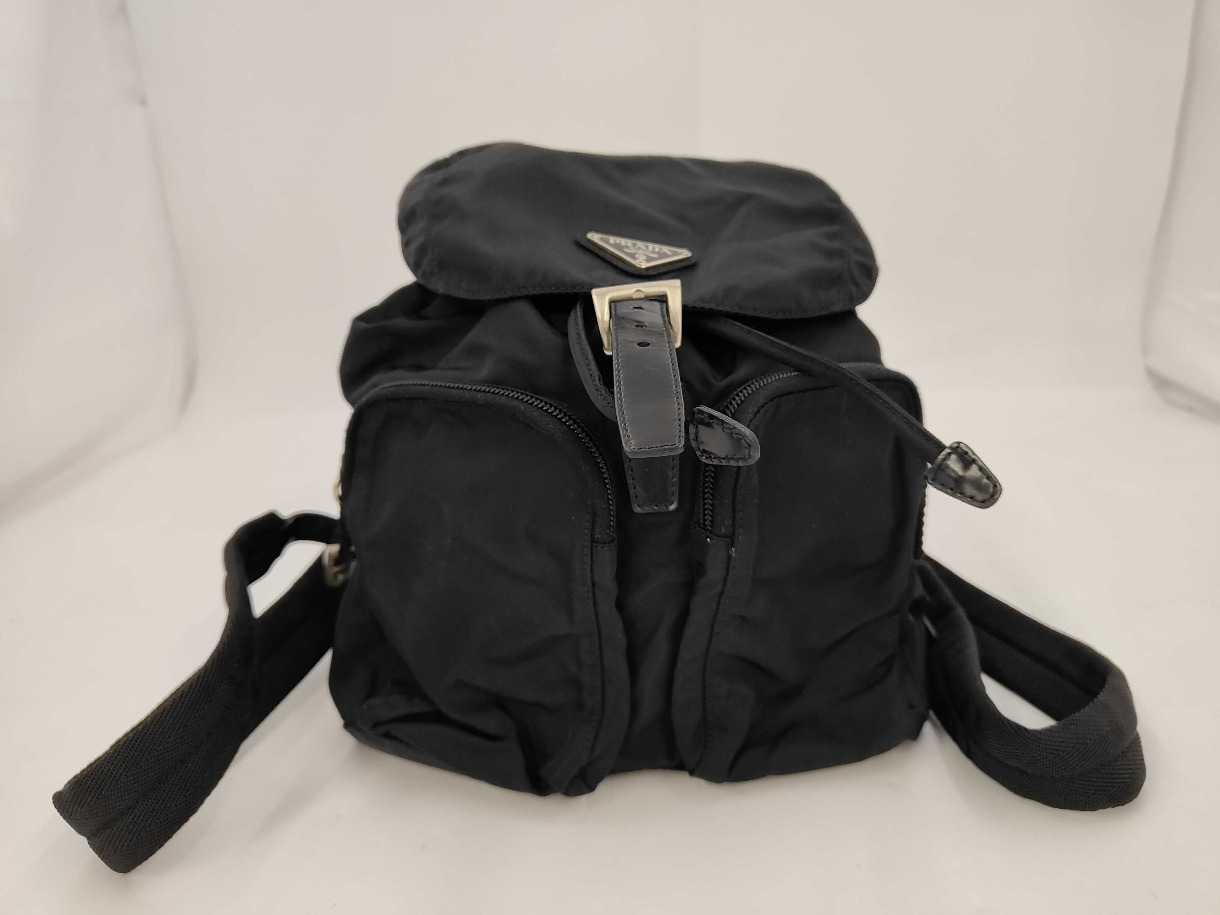 Triangle Logo Backpack (Black)