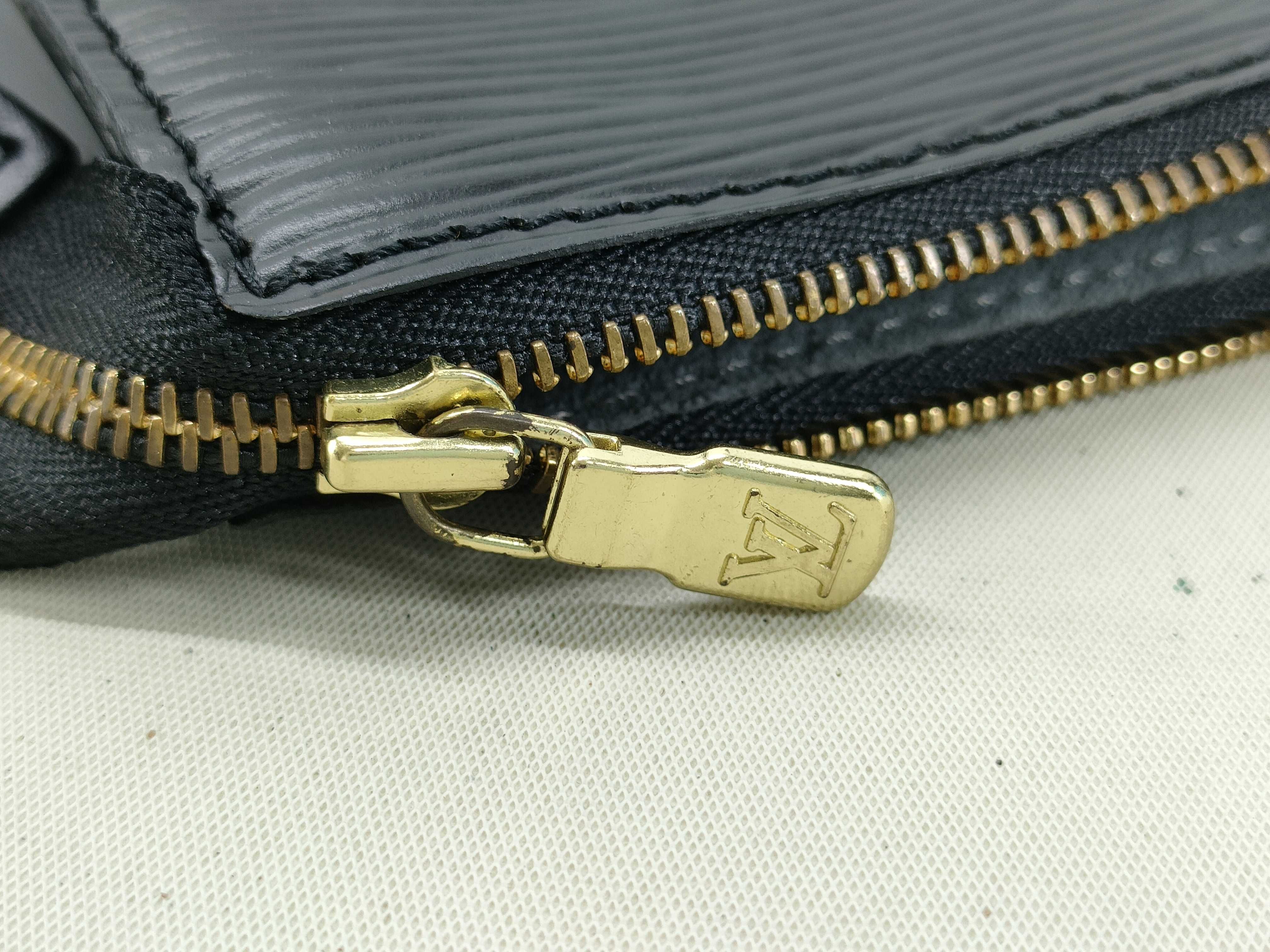 Epi Leather Pochette Accessoires Noir M52942 AR0999 Handbag — view 11