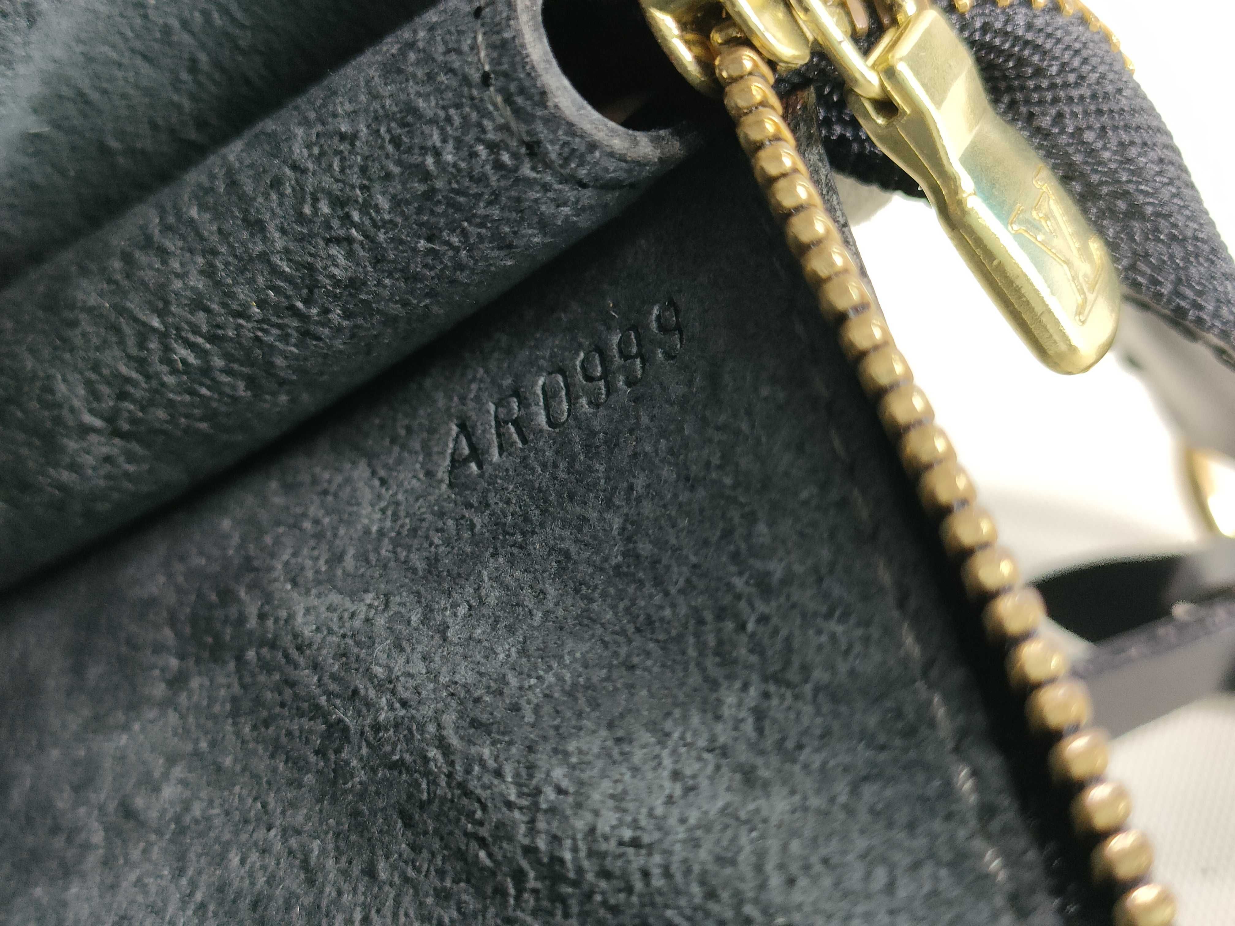 Epi Leather Pochette Accessoires Noir M52942 AR0999 Handbag — view 13