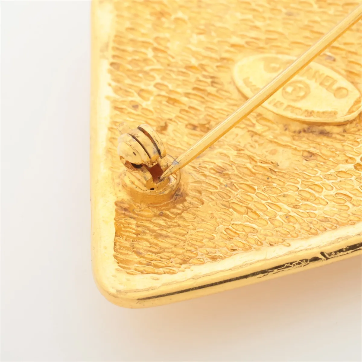 Coco Mark 1134 Brooch GP Gold — view 3