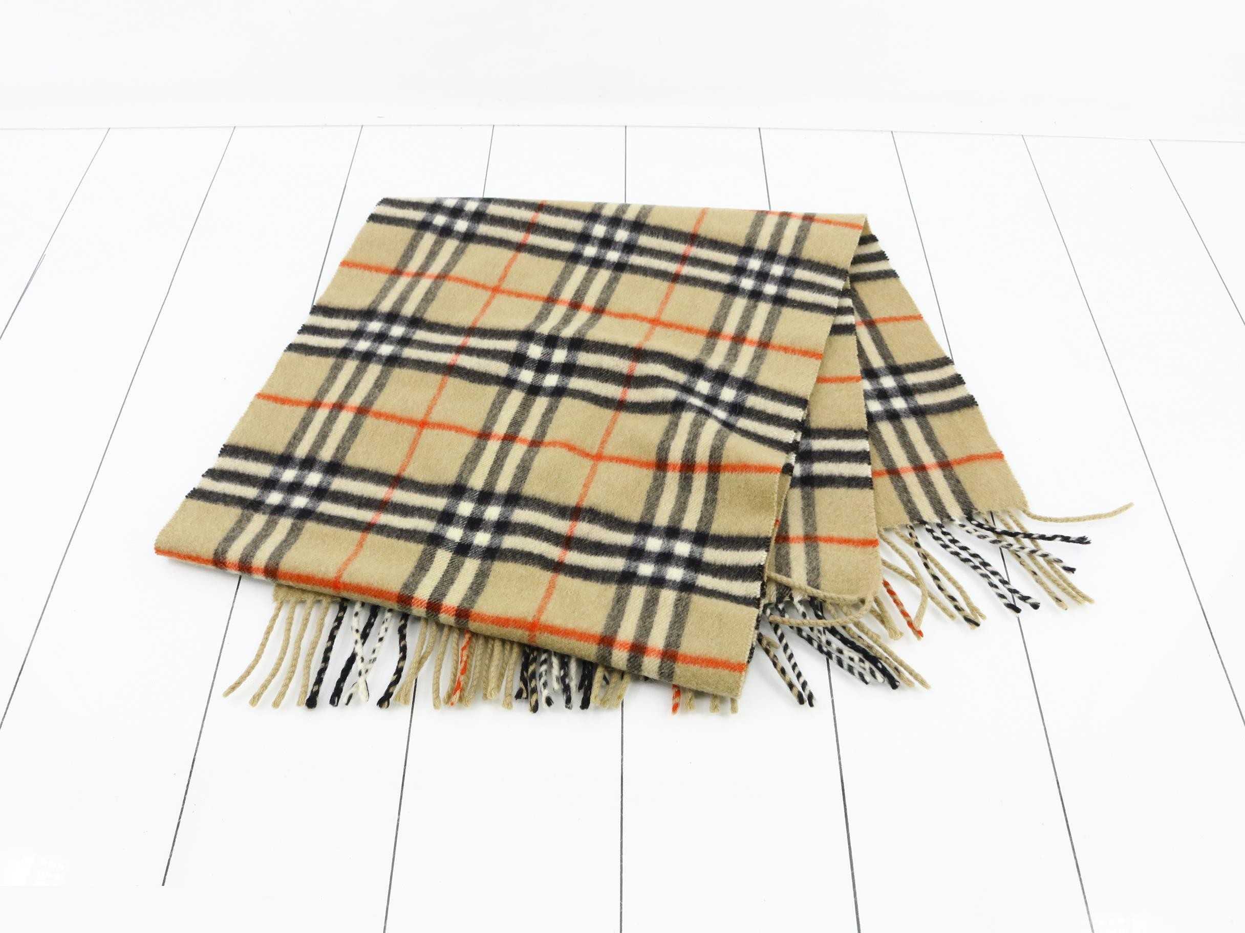 Other lines: Small items, accessories, and scarves — view 3