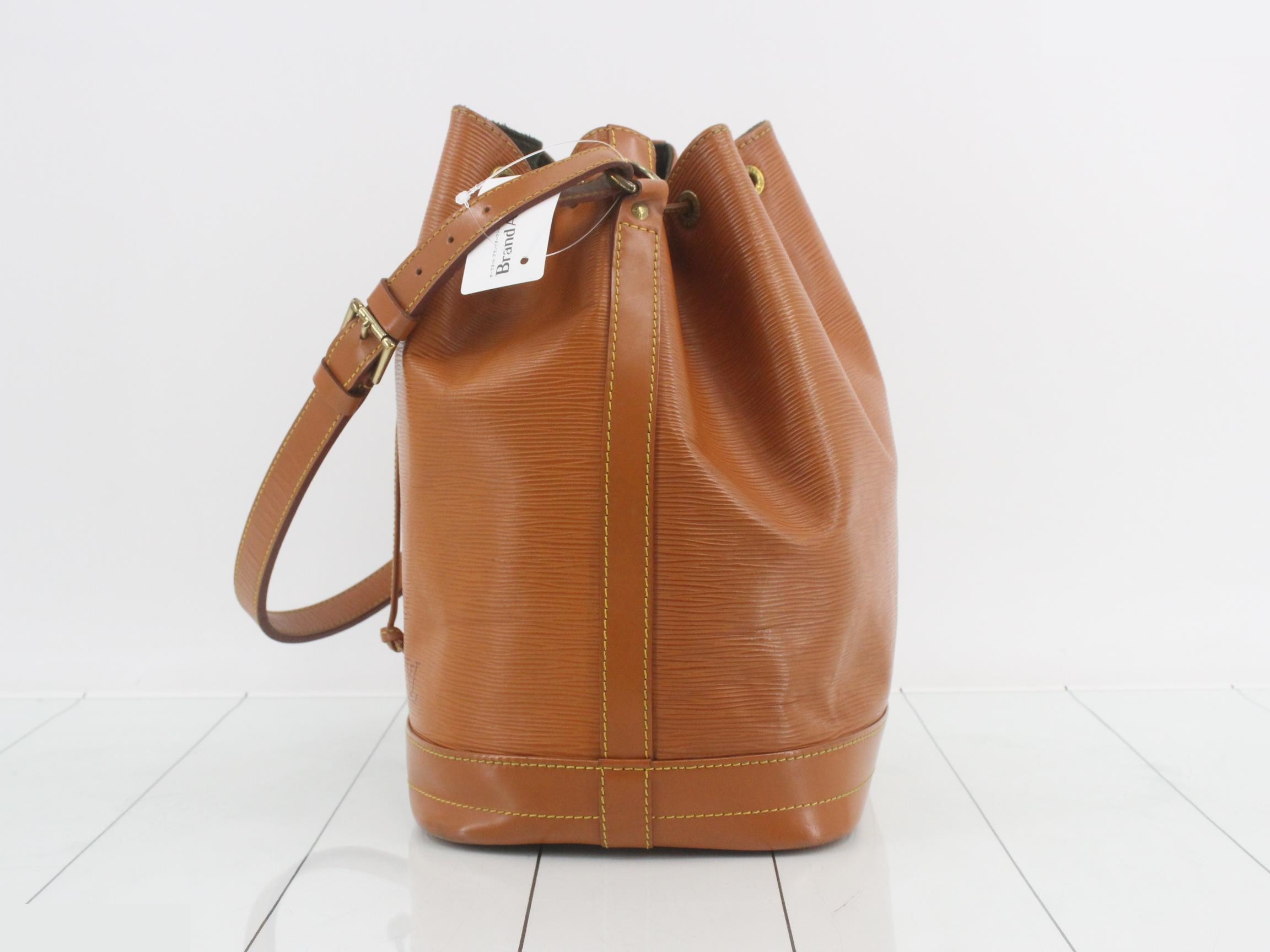 Epi Noe Kenya Brown M44003 VI0953 — view 3