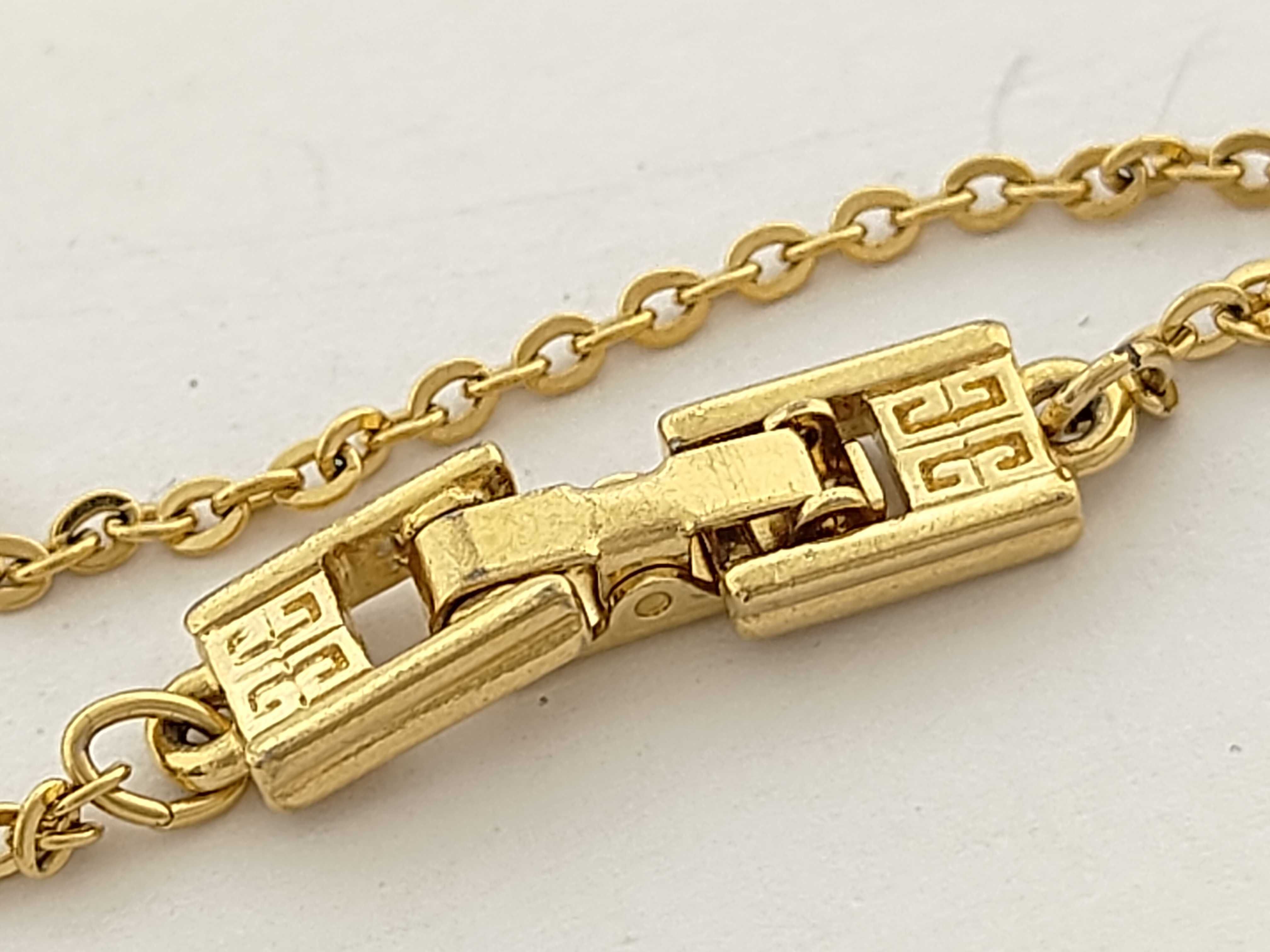 Necklace — view 9