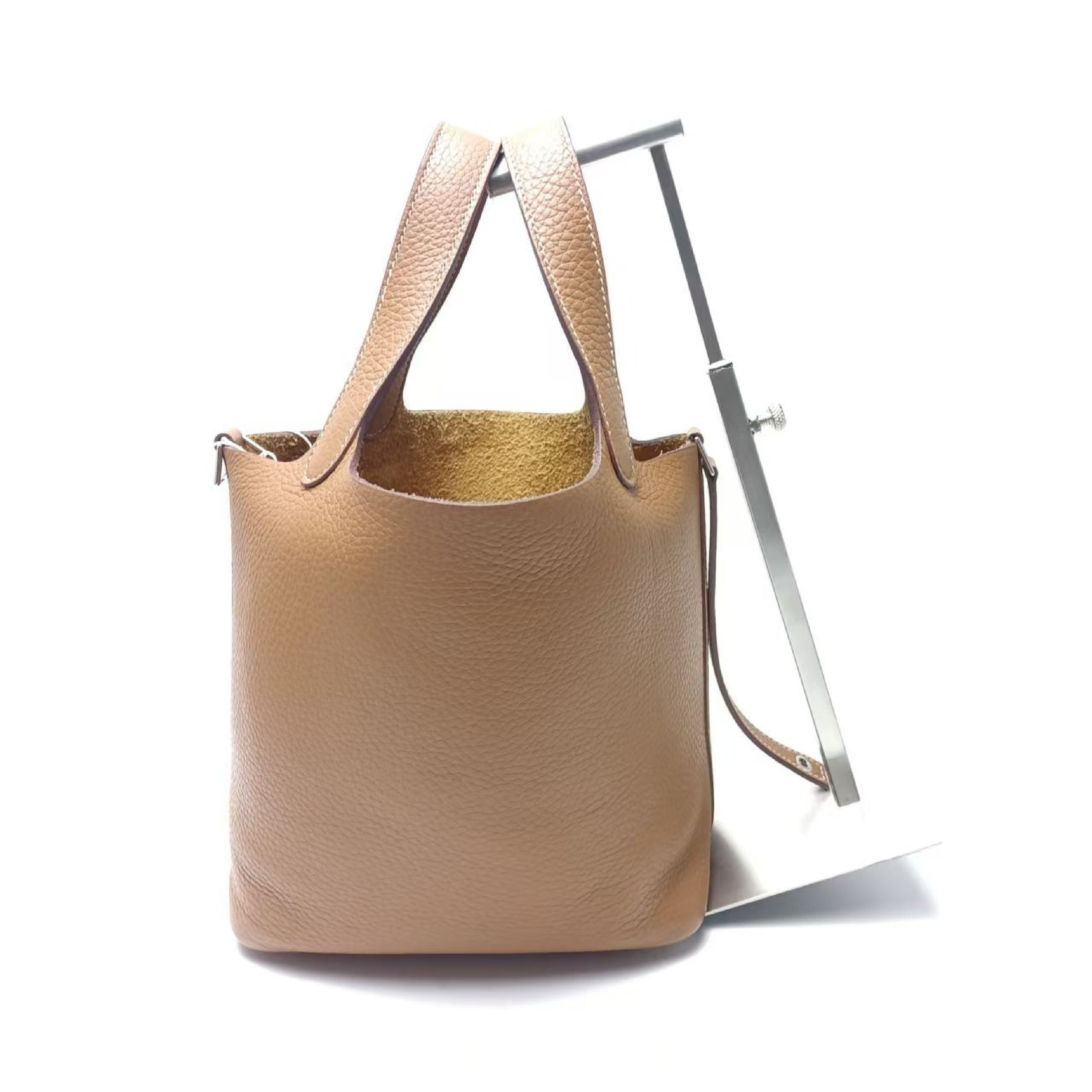 Picotan Cowhide Handbag Z-engraved Handbag — view 2