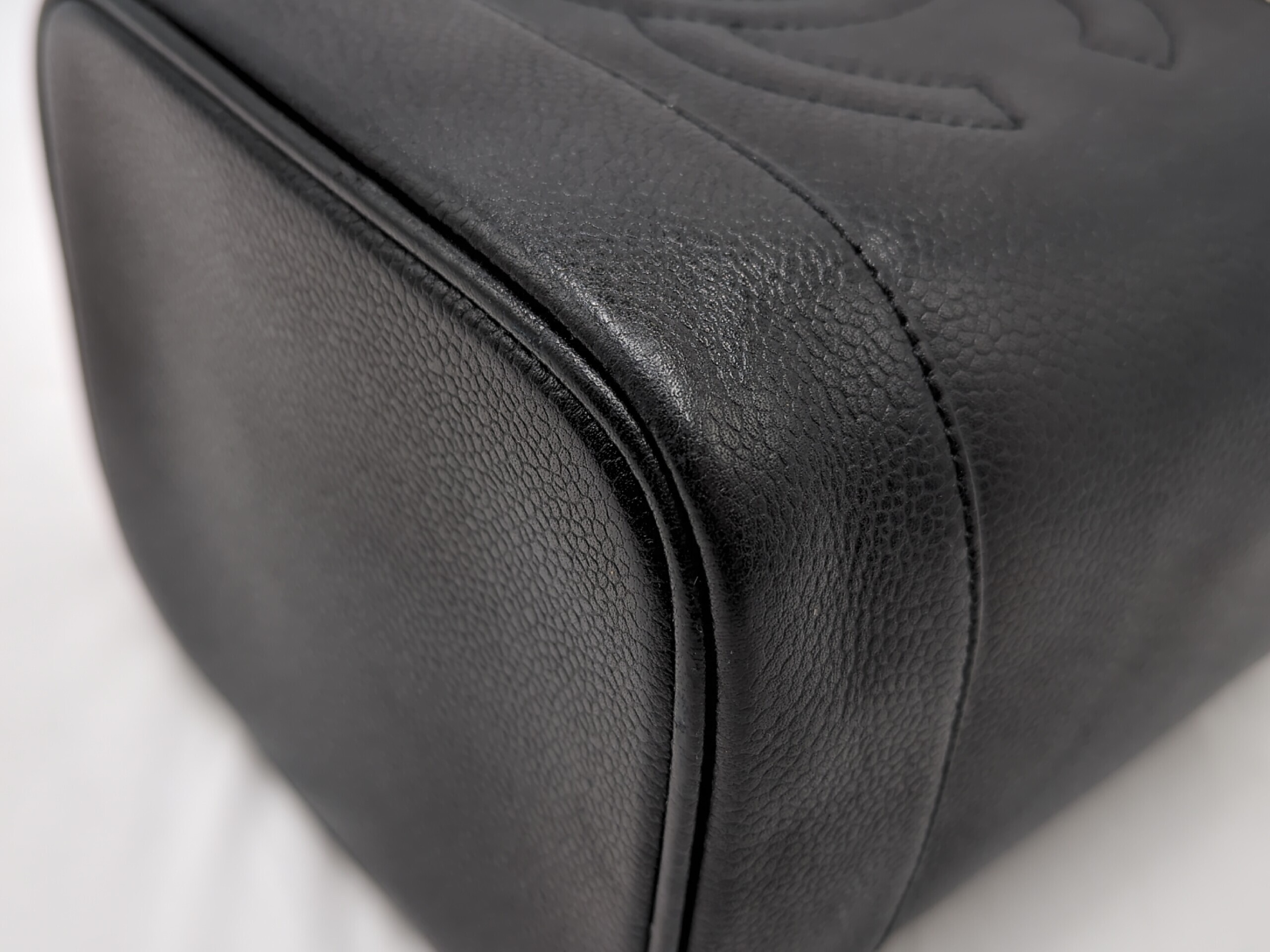 Caviar Skin Vanity Black Handbag — view 4