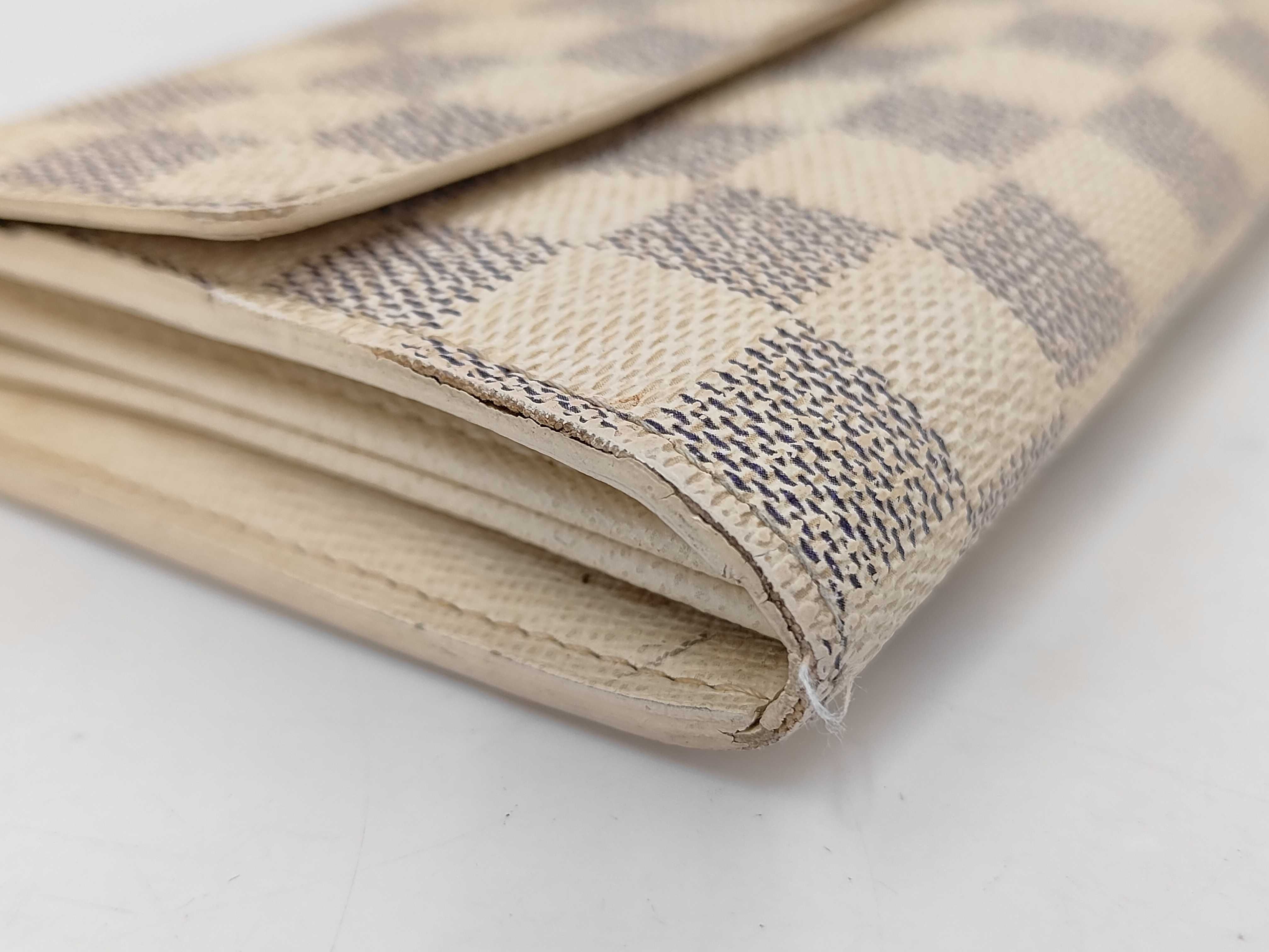 wallet — view 6