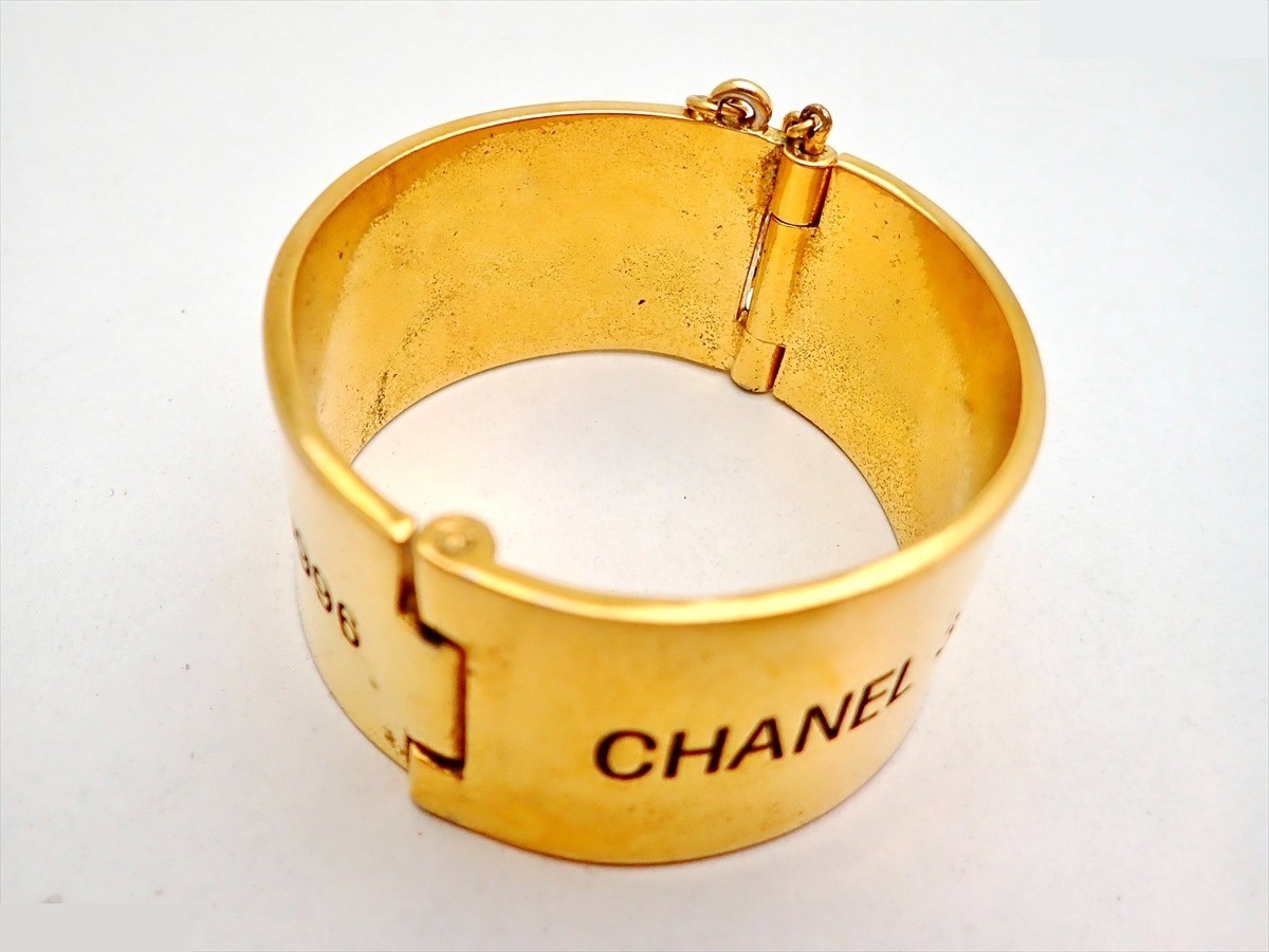 Logo Address Cufflinks, Wrist size approximately 18cm — view 3