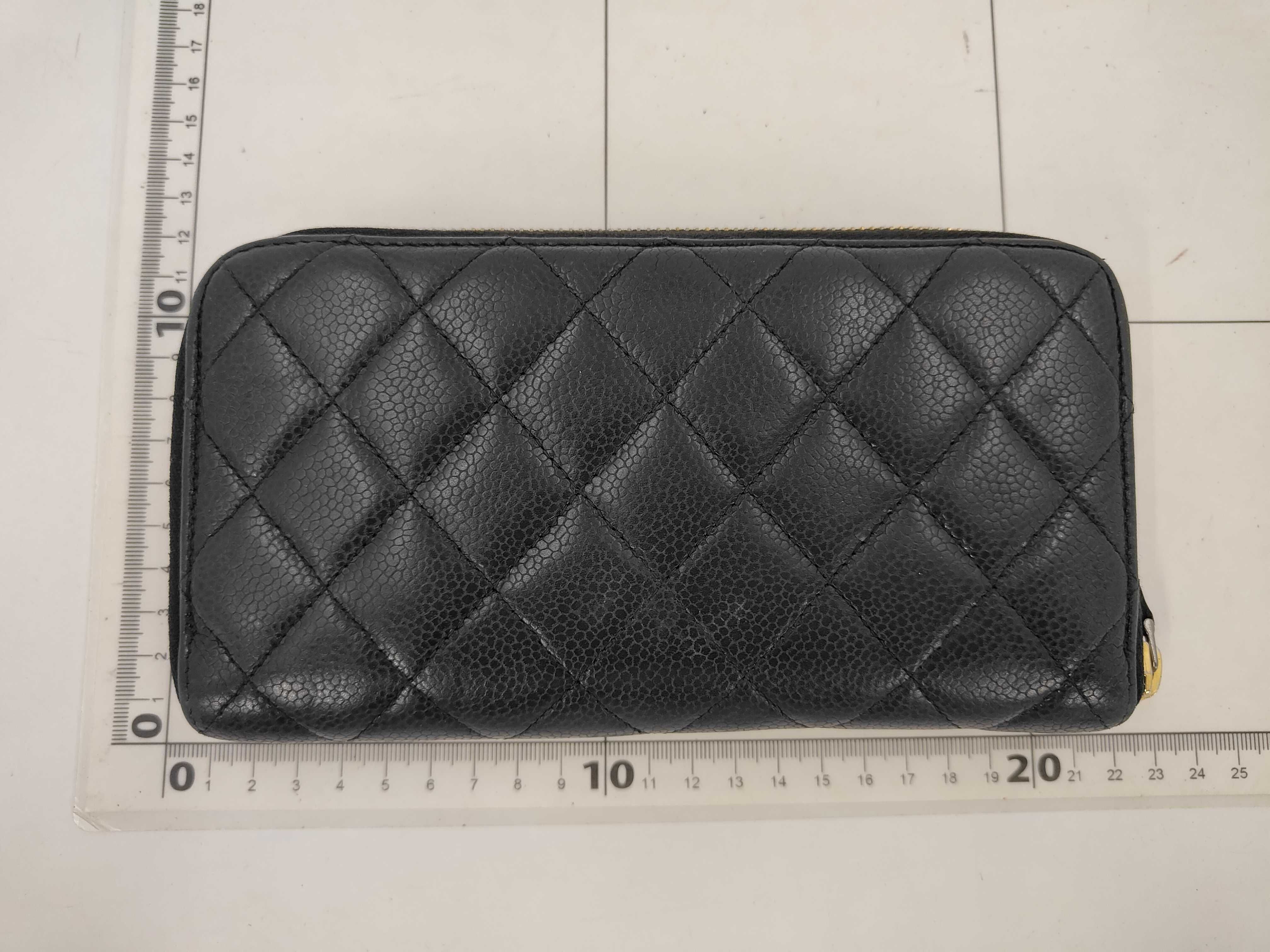 Caviar Skin Coco Mark Zippy Wallet Long Wallet Seal Wallet — view 2