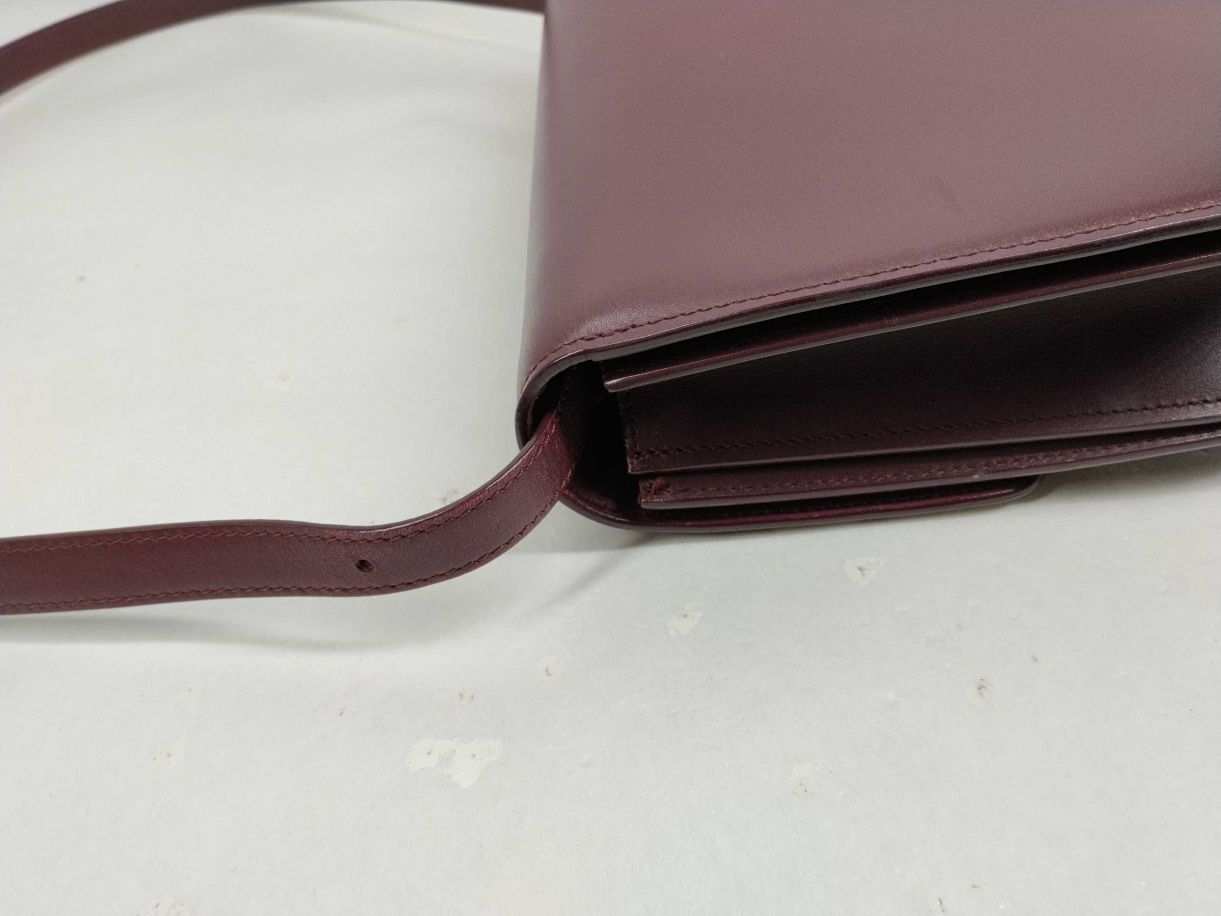 Classic Box Red Cowhide Leather Shoulder Bag — view 5