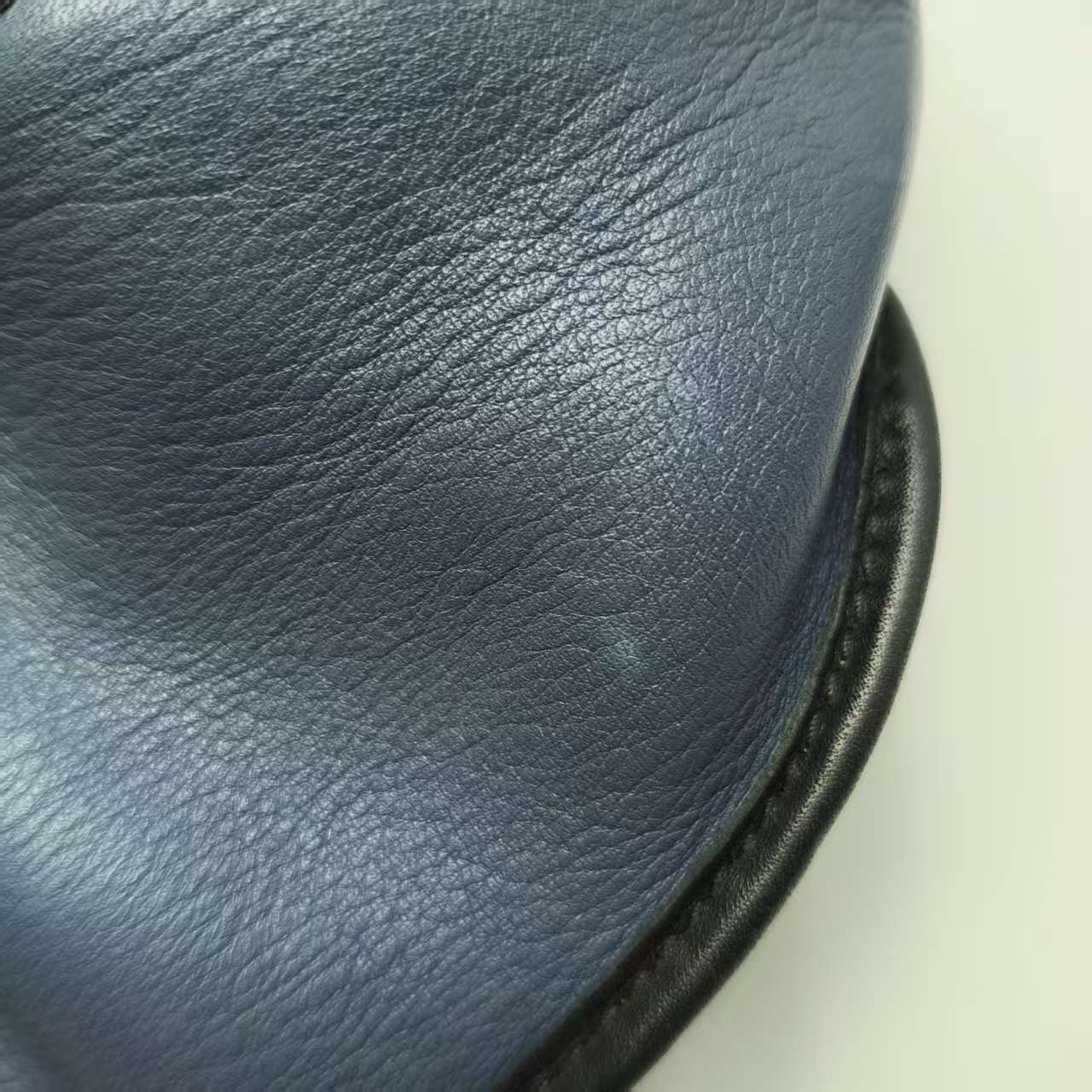 【*Shipped from: China*】LOEWE Leather Shoulder Bag — view 8