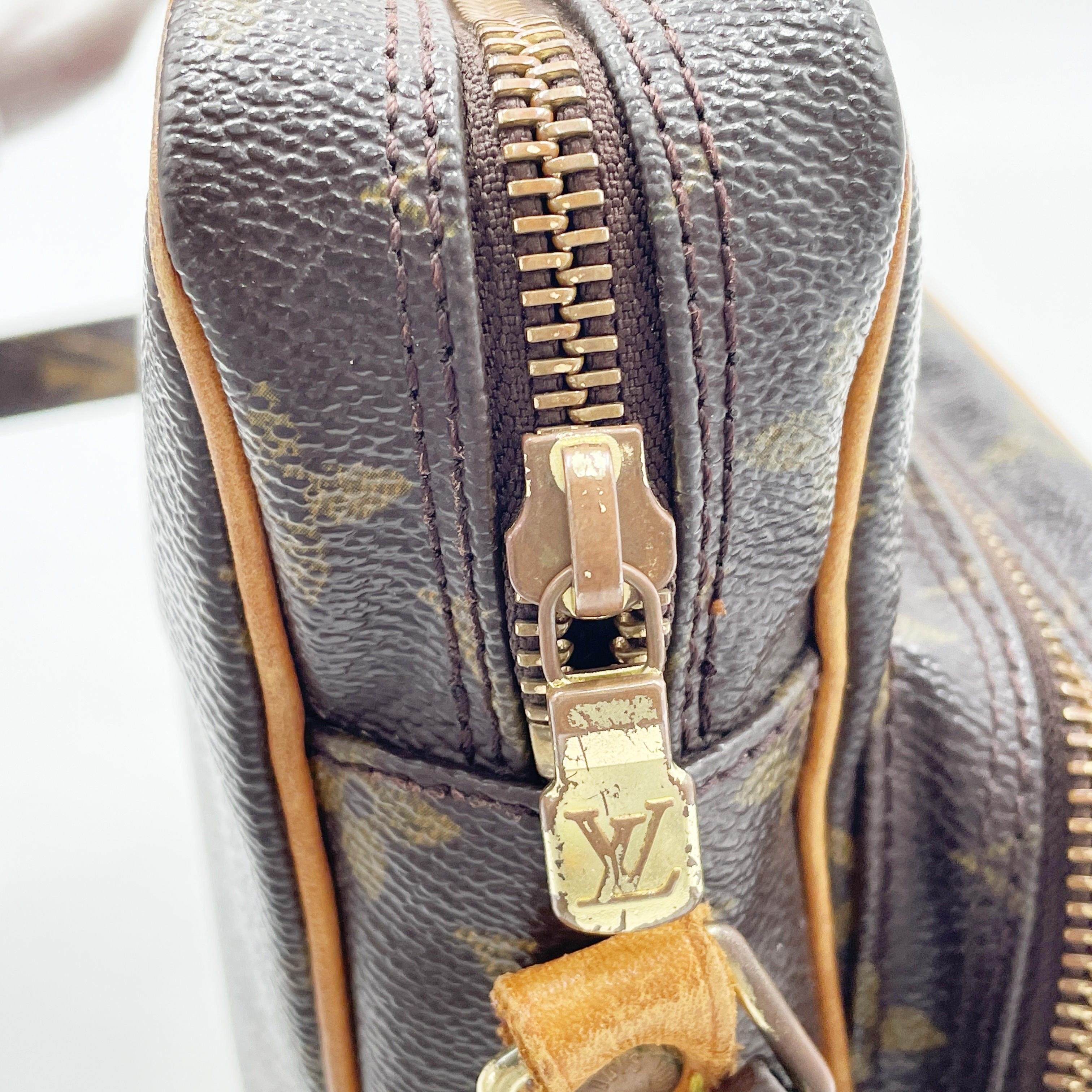 Amazon M45236 Monogram Shoulder Bag — view 7