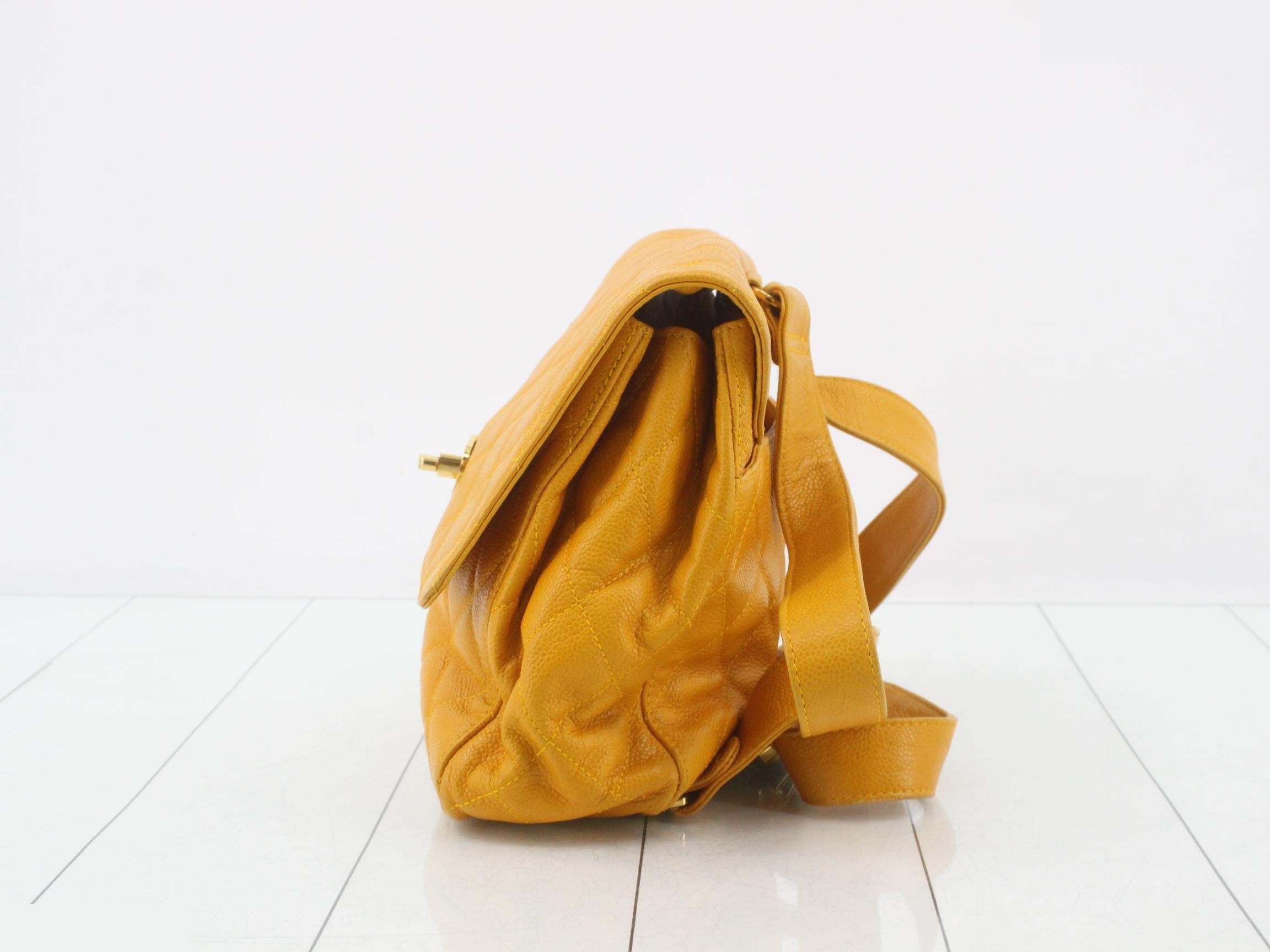 Caviar leather (bag) - Matelassé backpack — view 3