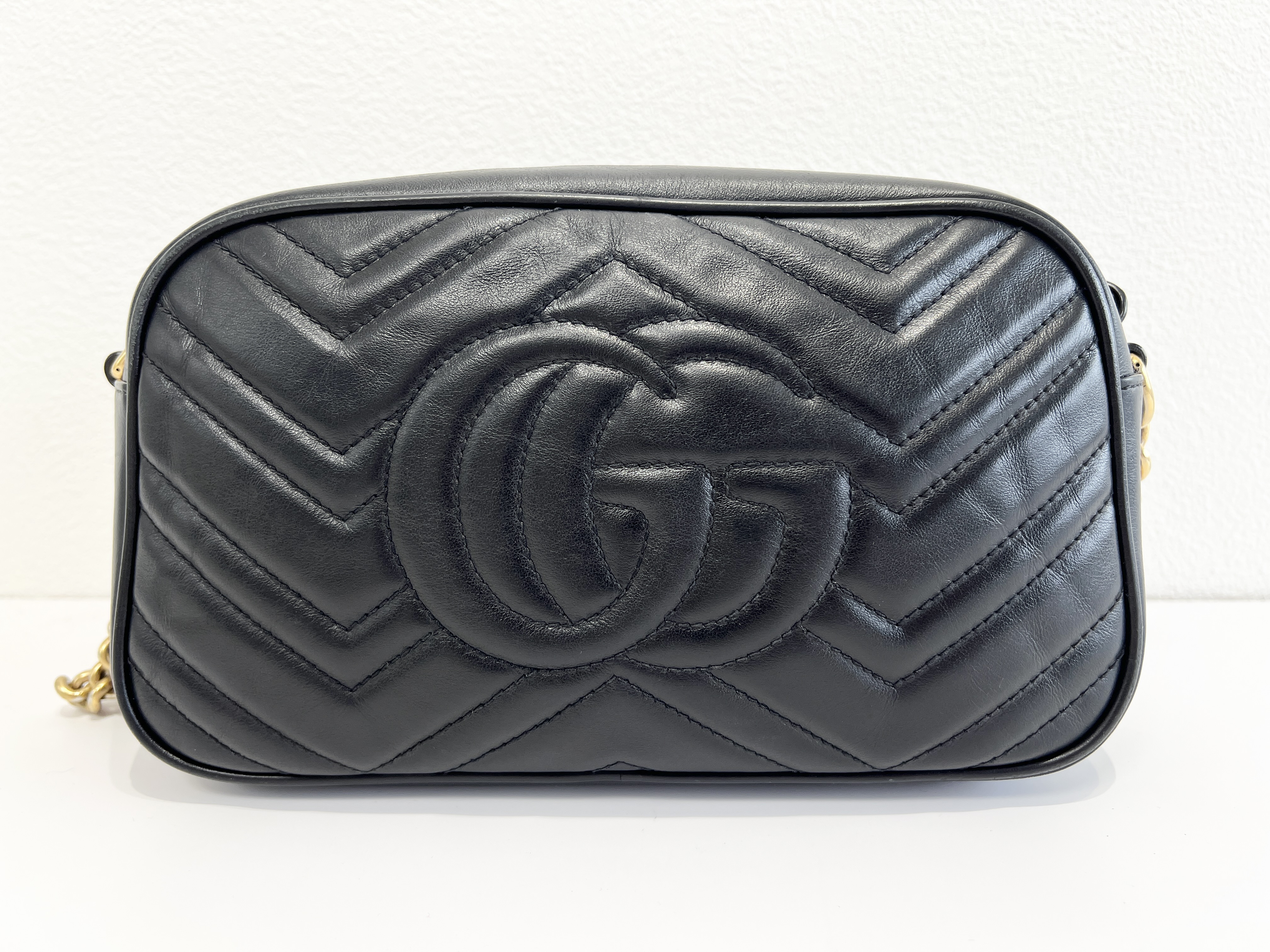Marmont GG Quilted Leather Chain Shoulder Bag — view 2