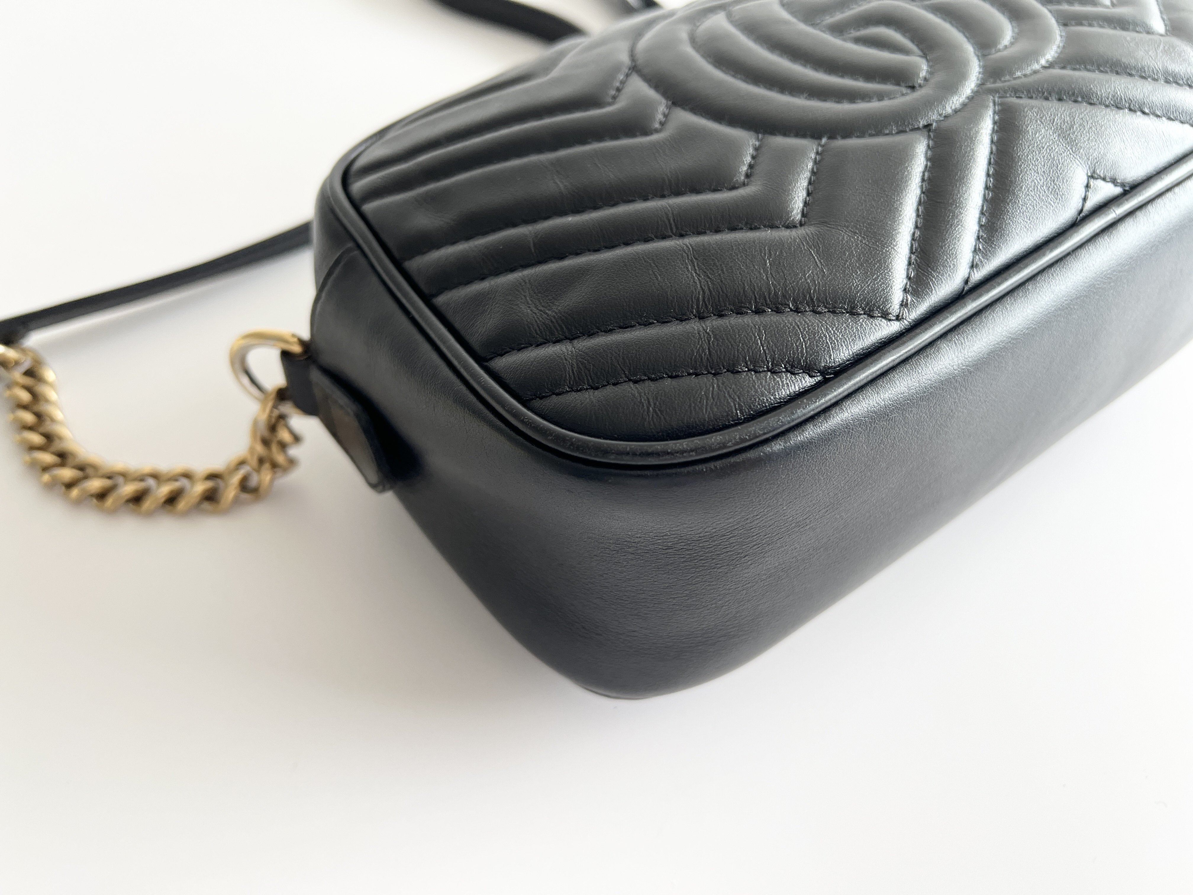 Marmont GG Quilted Leather Chain Shoulder Bag — view 11