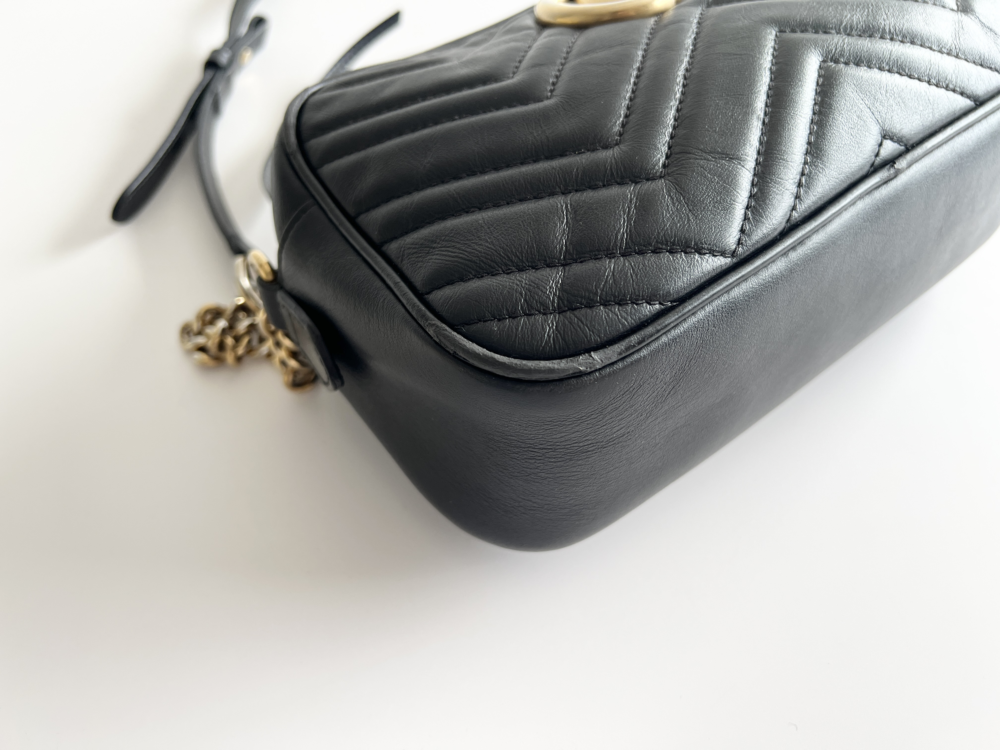 Marmont GG Quilted Leather Chain Shoulder Bag — view 9