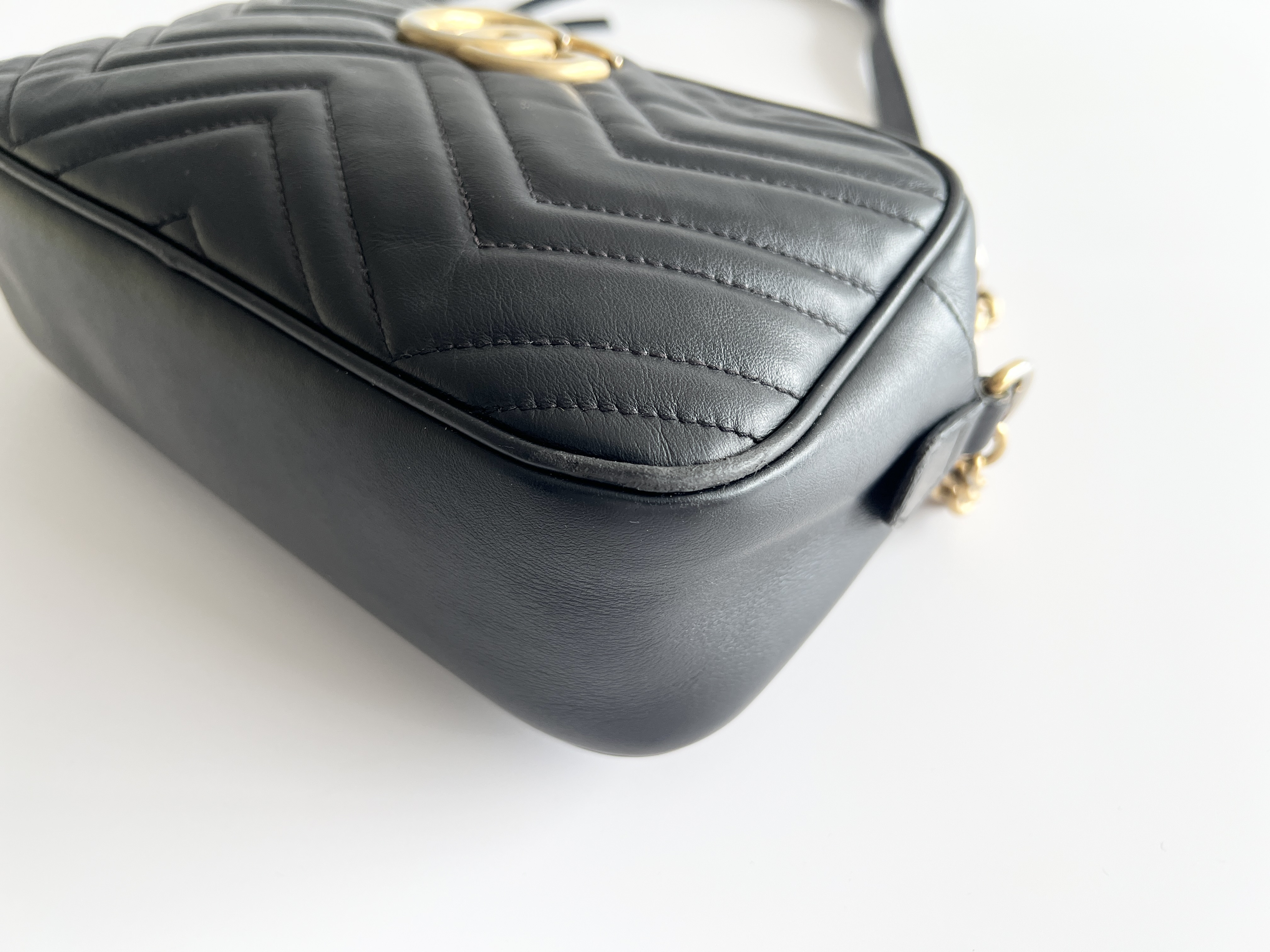 Marmont GG Quilted Leather Chain Shoulder Bag — view 10