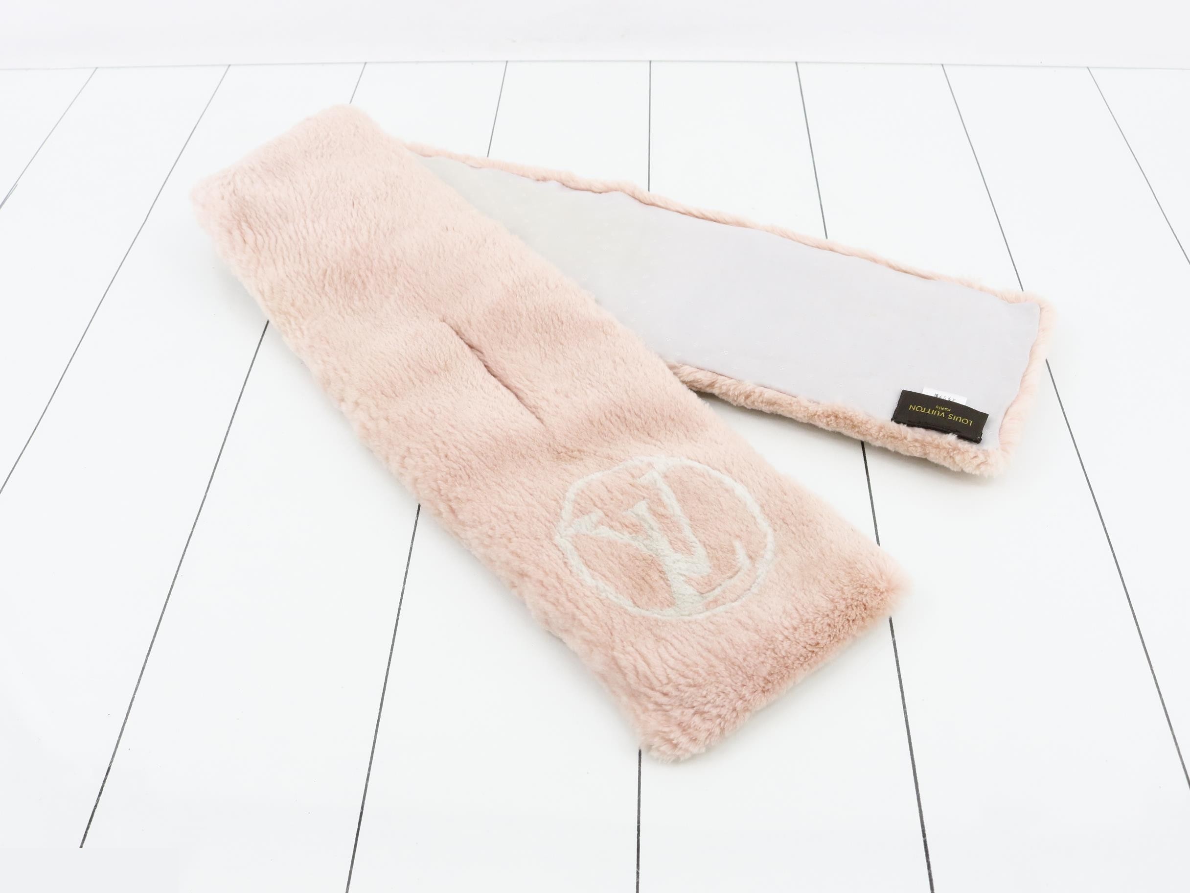 Echarpe LV Stamp Scarf, Beaver/Silk — view 3