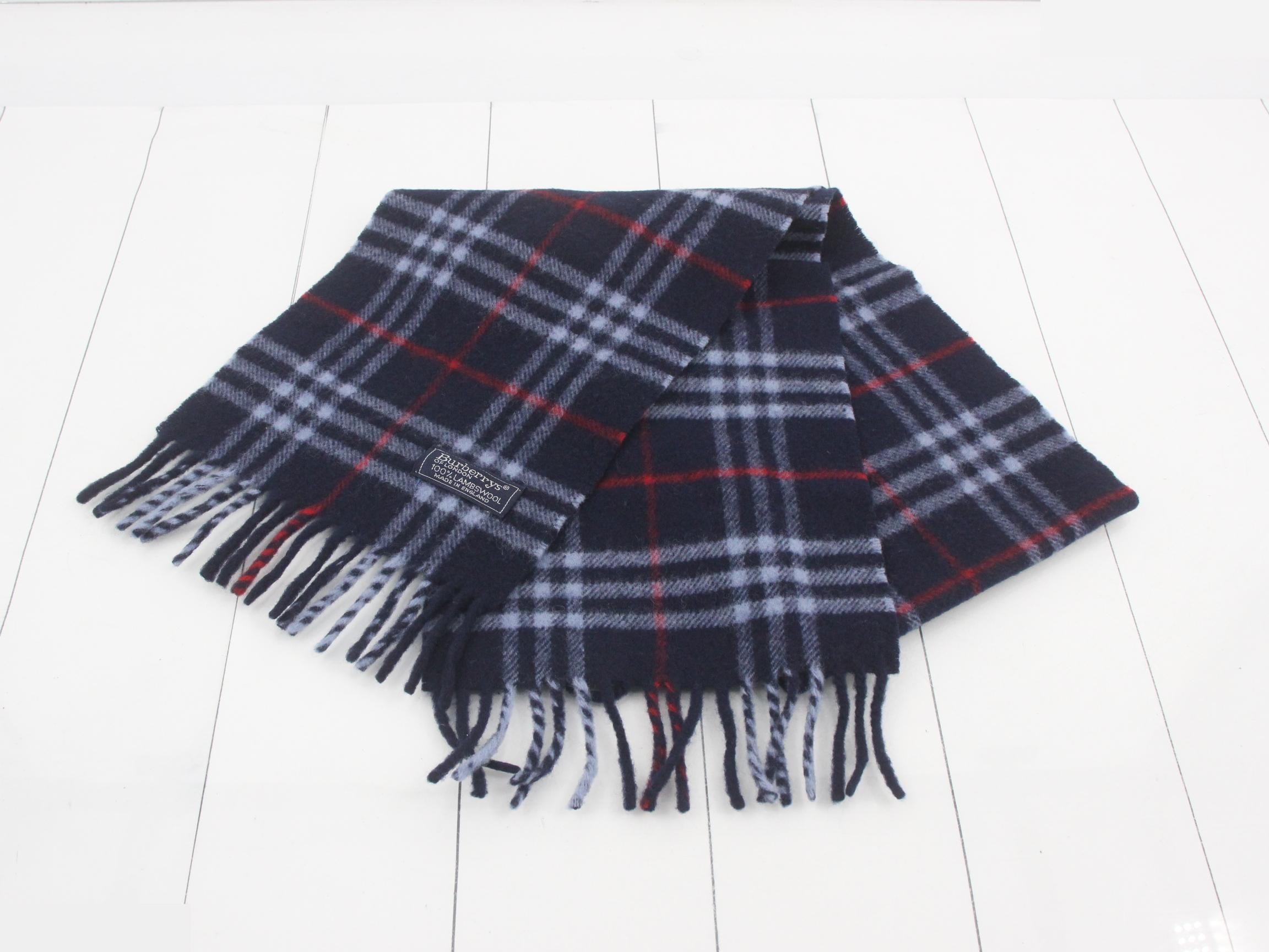 Other lines: Small items, accessories, and scarves — view 2