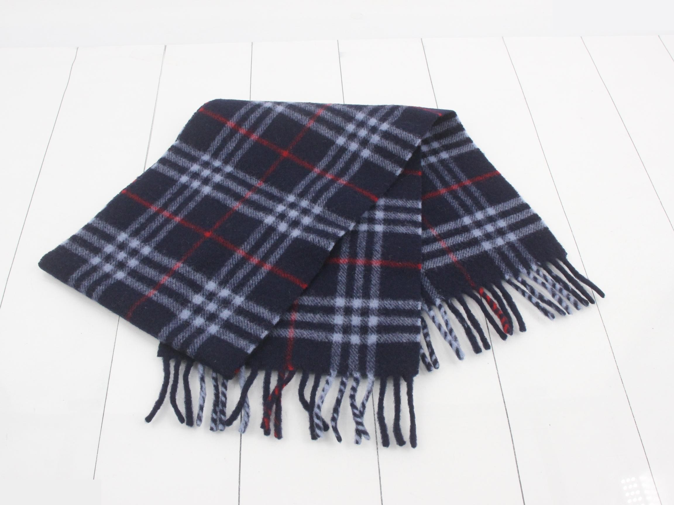 Other lines: Small items, accessories, and scarves — view 3